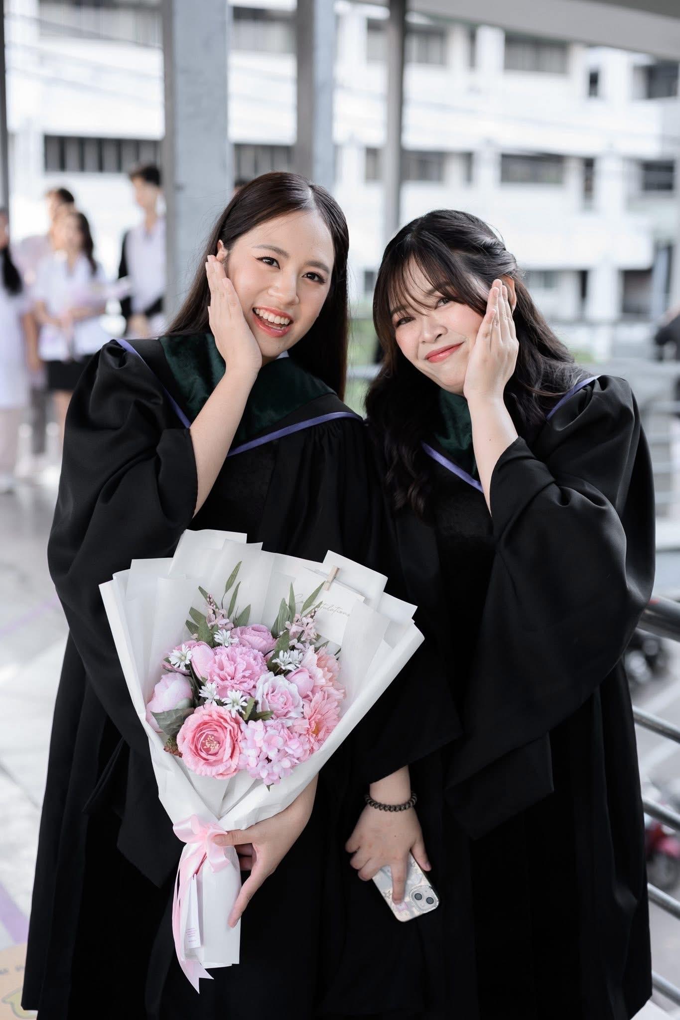 ผลงานรับปริญญา มหาวิทยาลัยเชียงใหม่ โดย กะเพรา Photo ภาพที่ 9