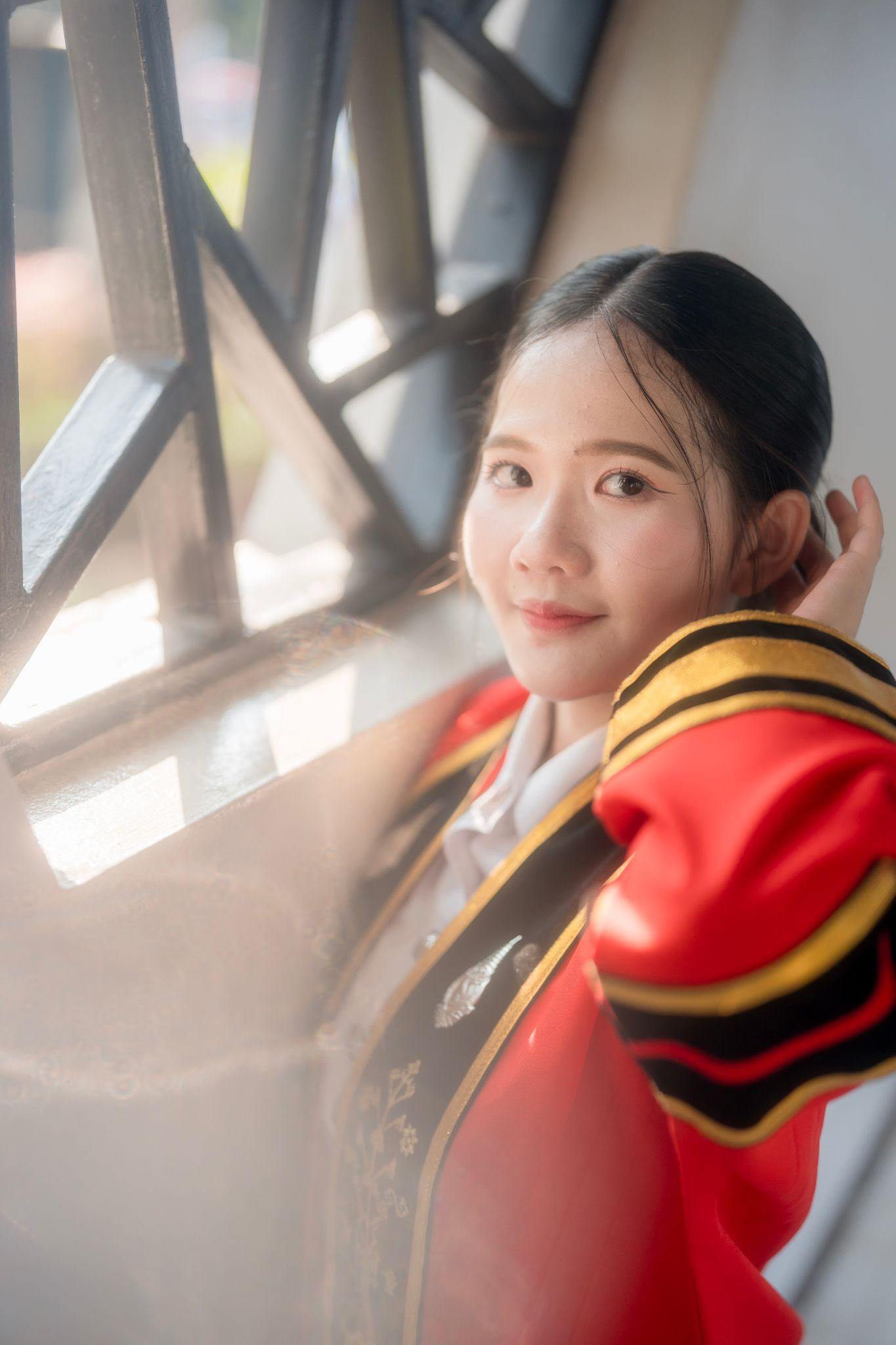 ผลงานรับปริญญา มหาวิทยาลัยแม่ฟ้าหลวง โดย Azuka Photo ภาพที่ 2