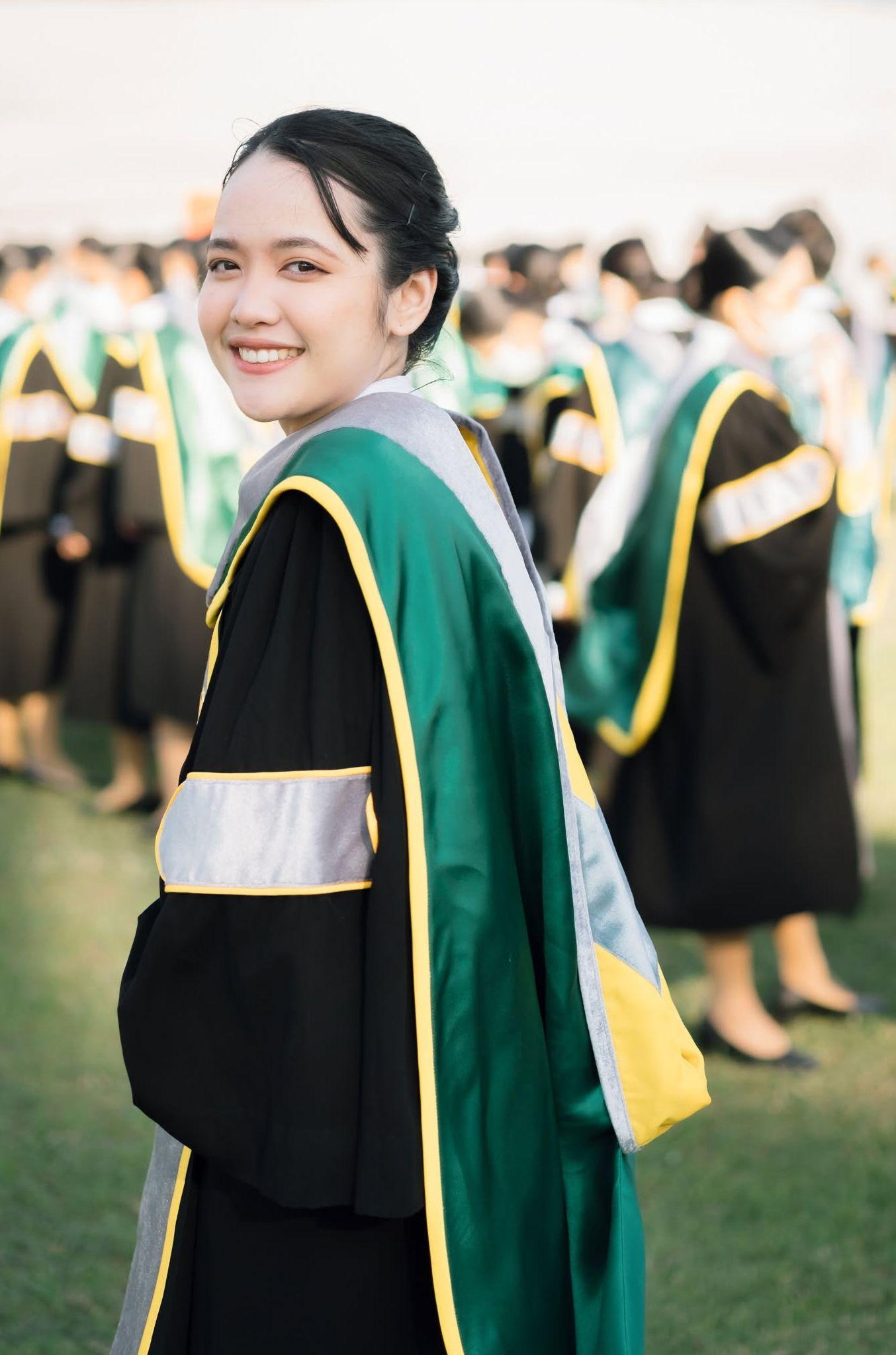 ผลงานรับปริญญา มหาวิทยาลัยมหาสารคาม โดย bankkiphoto ภาพที่ 6