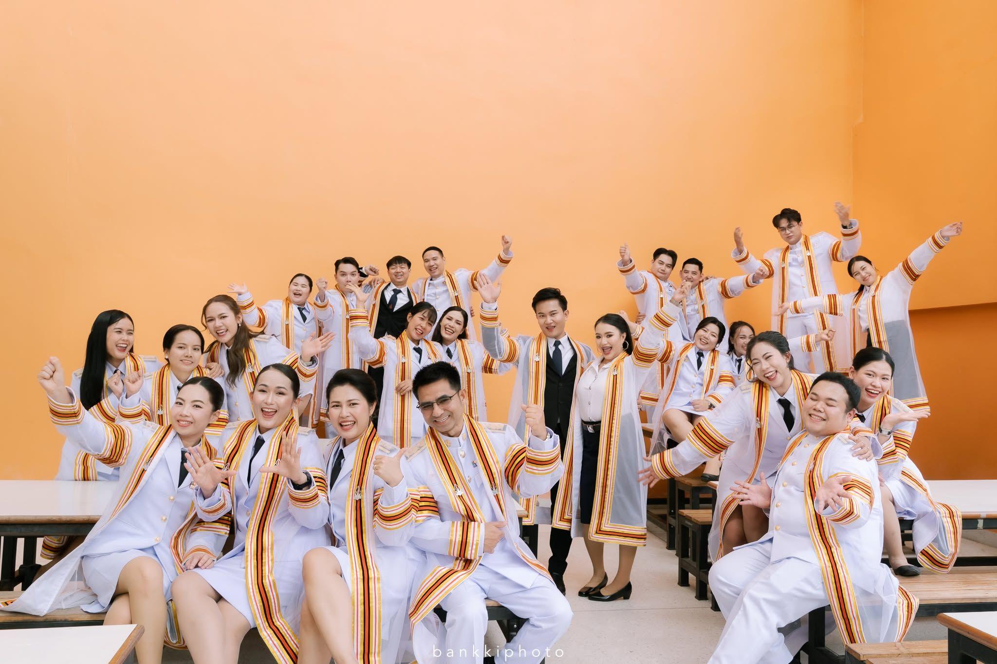 ผลงานรับปริญญา มหาวิทยาลัยขอนแก่น โดย bankkiphoto ภาพที่ 12