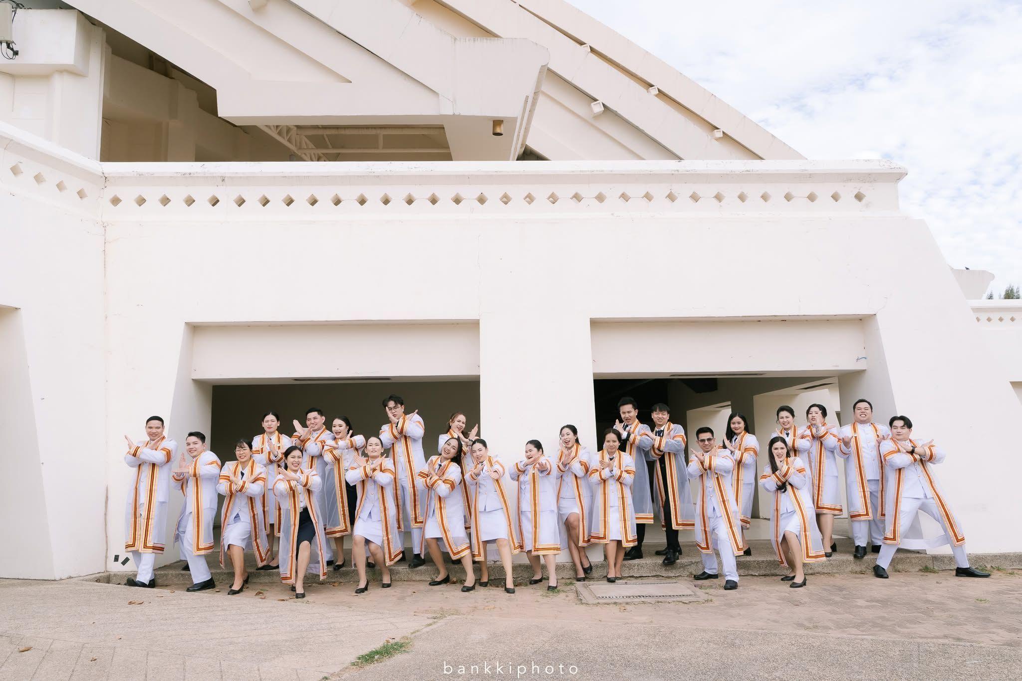 ผลงานรับปริญญา มหาวิทยาลัยขอนแก่น โดย bankkiphoto ภาพที่ 5