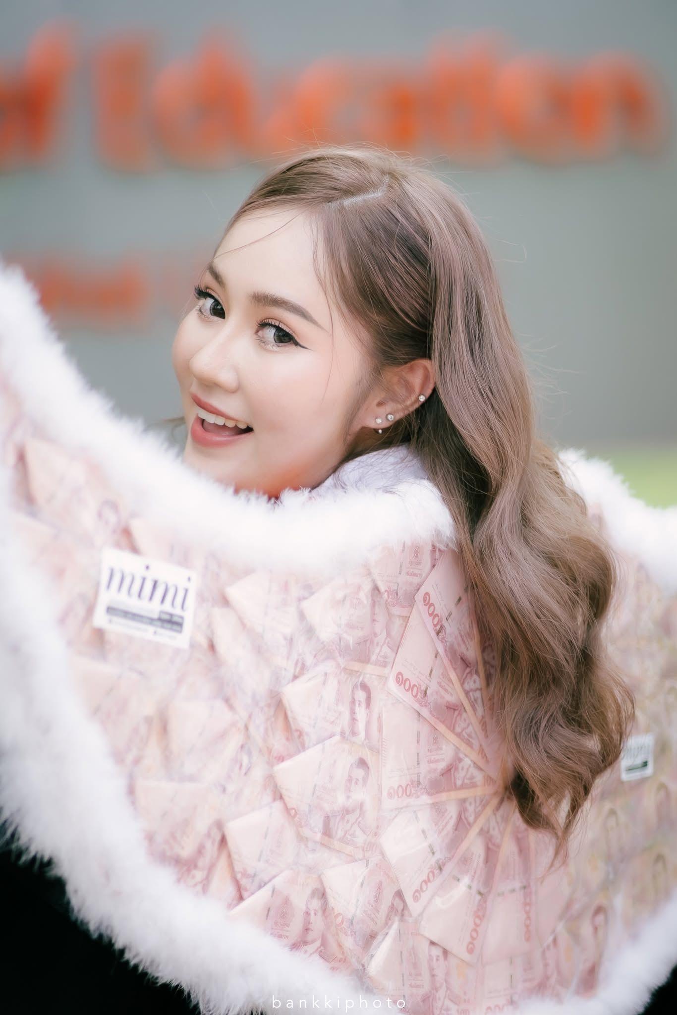 ผลงานรับปริญญา มหาวิทยาลัยราชภัฏมหาสารคาม โดย bankkiphoto ภาพที่ 4