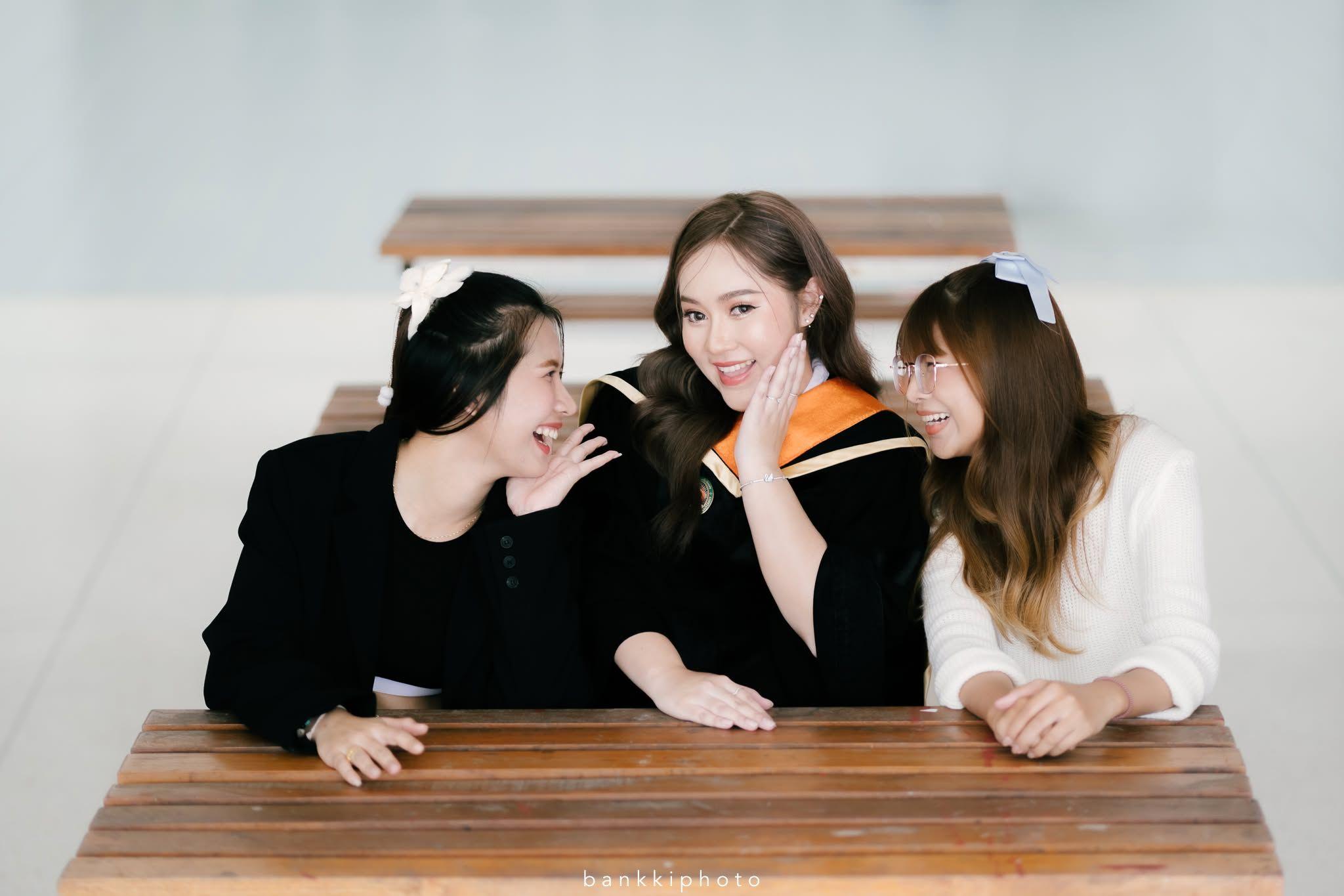 ผลงานรับปริญญา มหาวิทยาลัยราชภัฏมหาสารคาม โดย bankkiphoto ภาพที่ 9