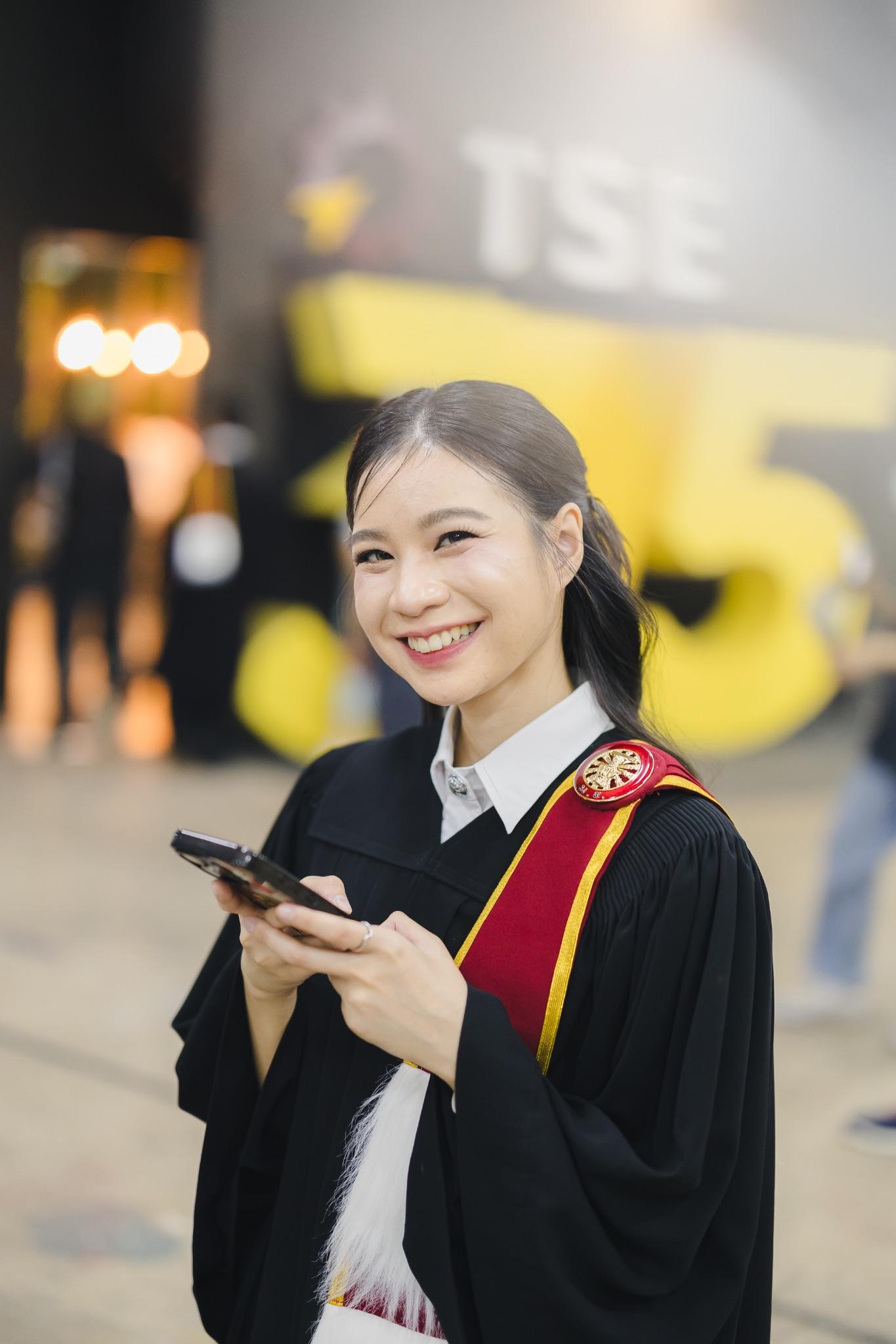 ผลงานรับปริญญา มหาวิทยาลัยธรรมศาสตร์ โดย Phoprukphoto ภาพที่ 17