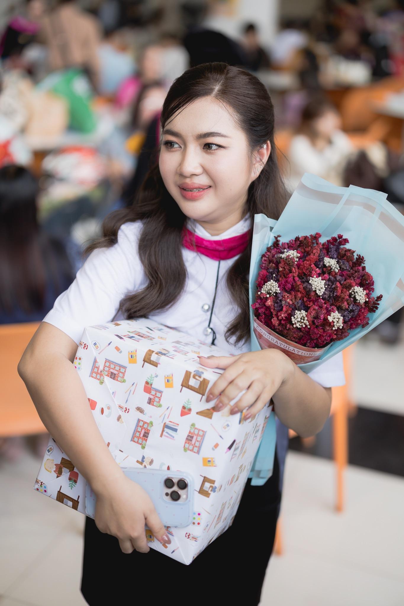 ผลงานรับปริญญา มหาวิทยาลัยรังสิต โดย Phoprukphoto ภาพที่ 5