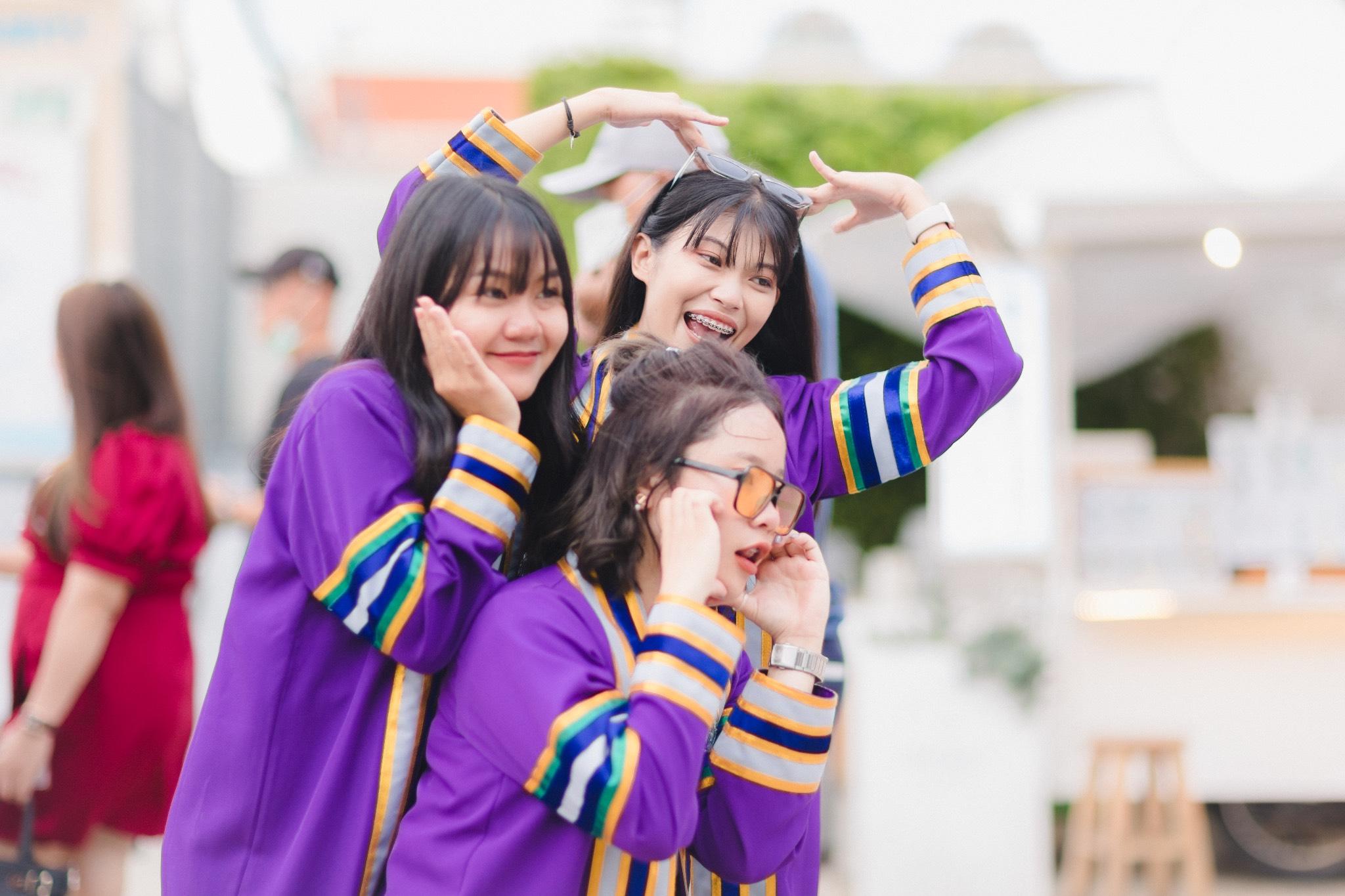ผลงานรับปริญญา มหาวิทยาลัยราชภัฏบ้านสมเด็จเจ้าพระยา โดย Phoprukphoto ภาพที่ 19