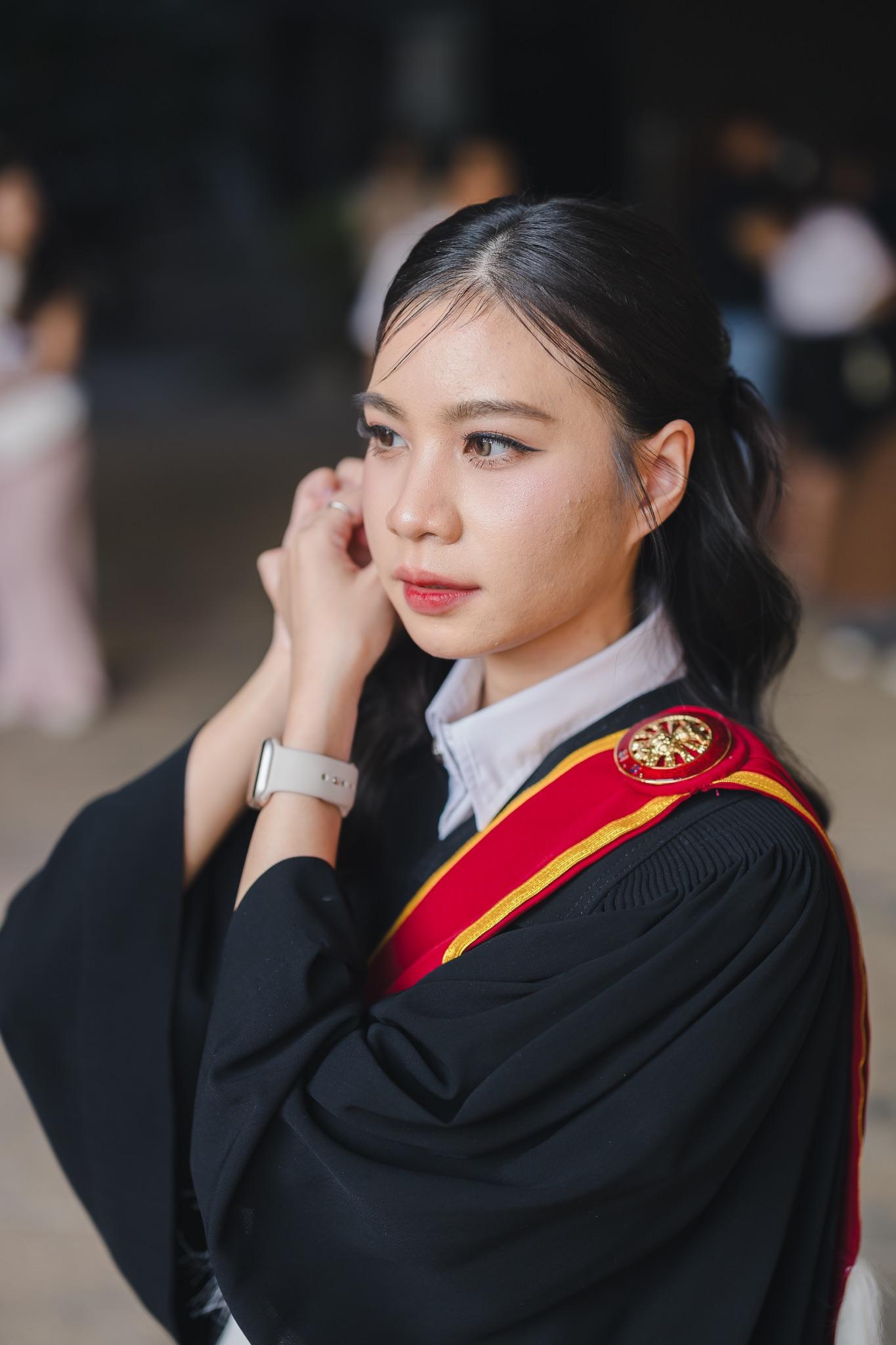 ผลงานรับปริญญา มหาวิทยาลัยธรรมศาสตร์ โดย Phoprukphoto ภาพที่ 2