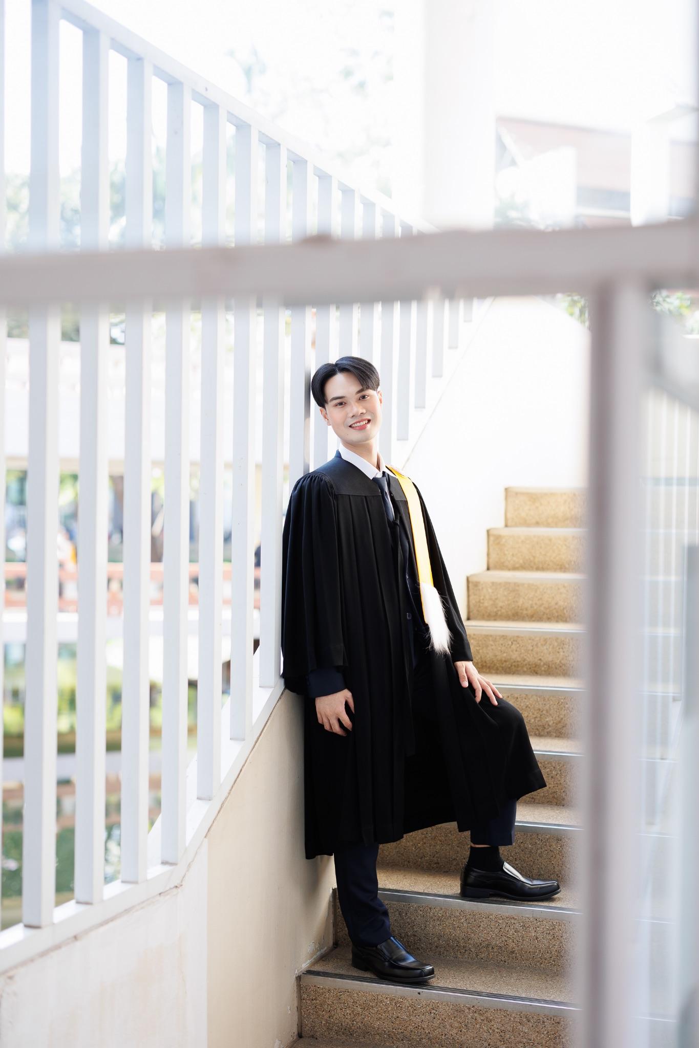 ผลงานรับปริญญา มหาวิทยาลัยธรรมศาสตร์ โดย Phoprukphoto ภาพที่ 3