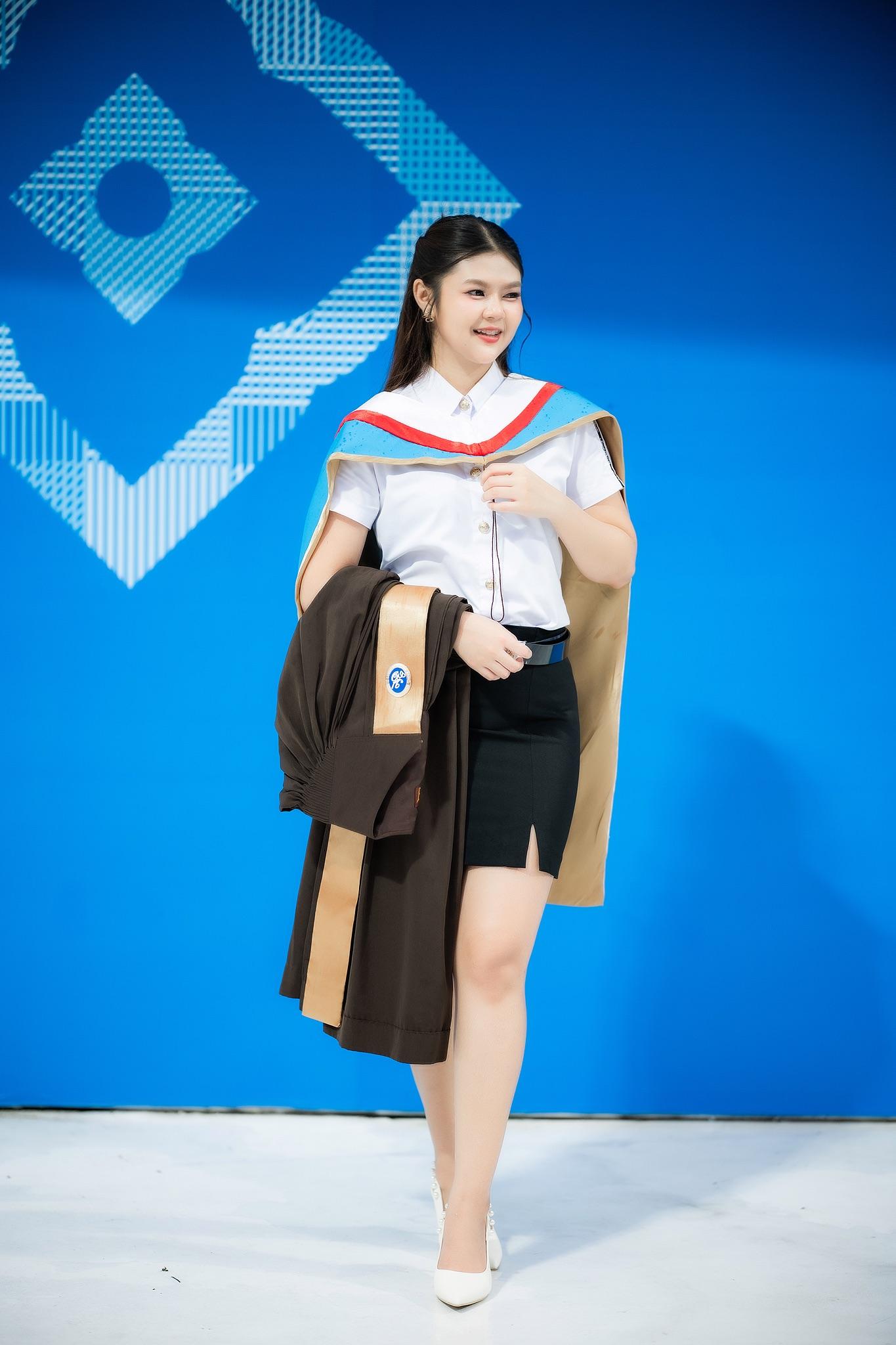 ผลงานรับปริญญา โดย Jame photo ภาพที่ 4