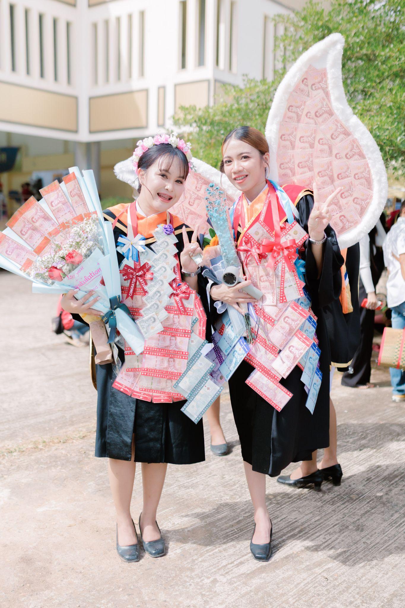 ผลงานรับปริญญา มหาวิทยาลัยราชภัฏร้อยเอ็ด โดย Aj Photographer ภาพที่ 9