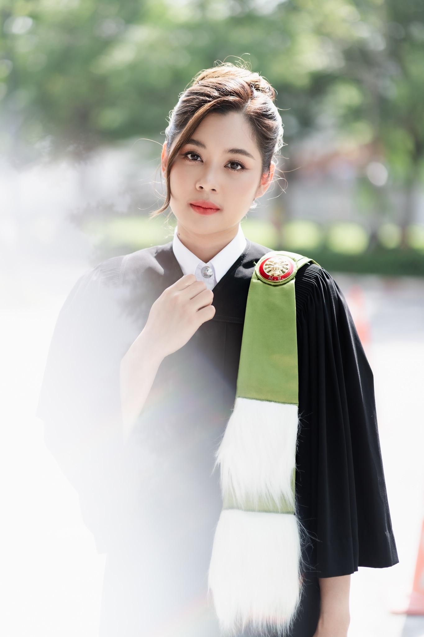 ผลงานรับปริญญา มหาวิทยาลัยธรรมศาสตร์ โดย NightxStudio ภาพที่ 9