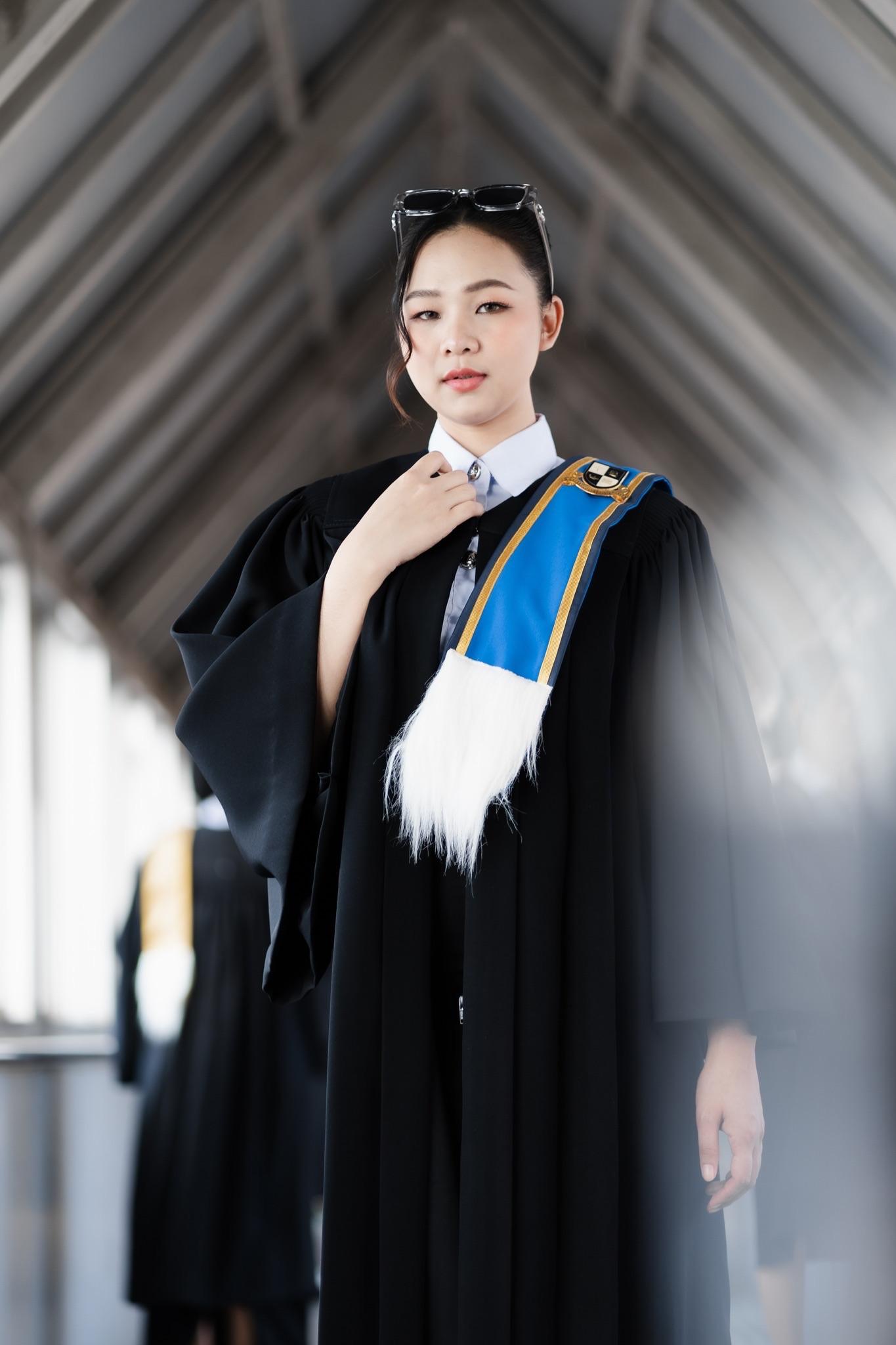 ผลงานรับปริญญา มหาวิทยาลัยรัตนบัณฑิต โดย NightxStudio ภาพที่ 5