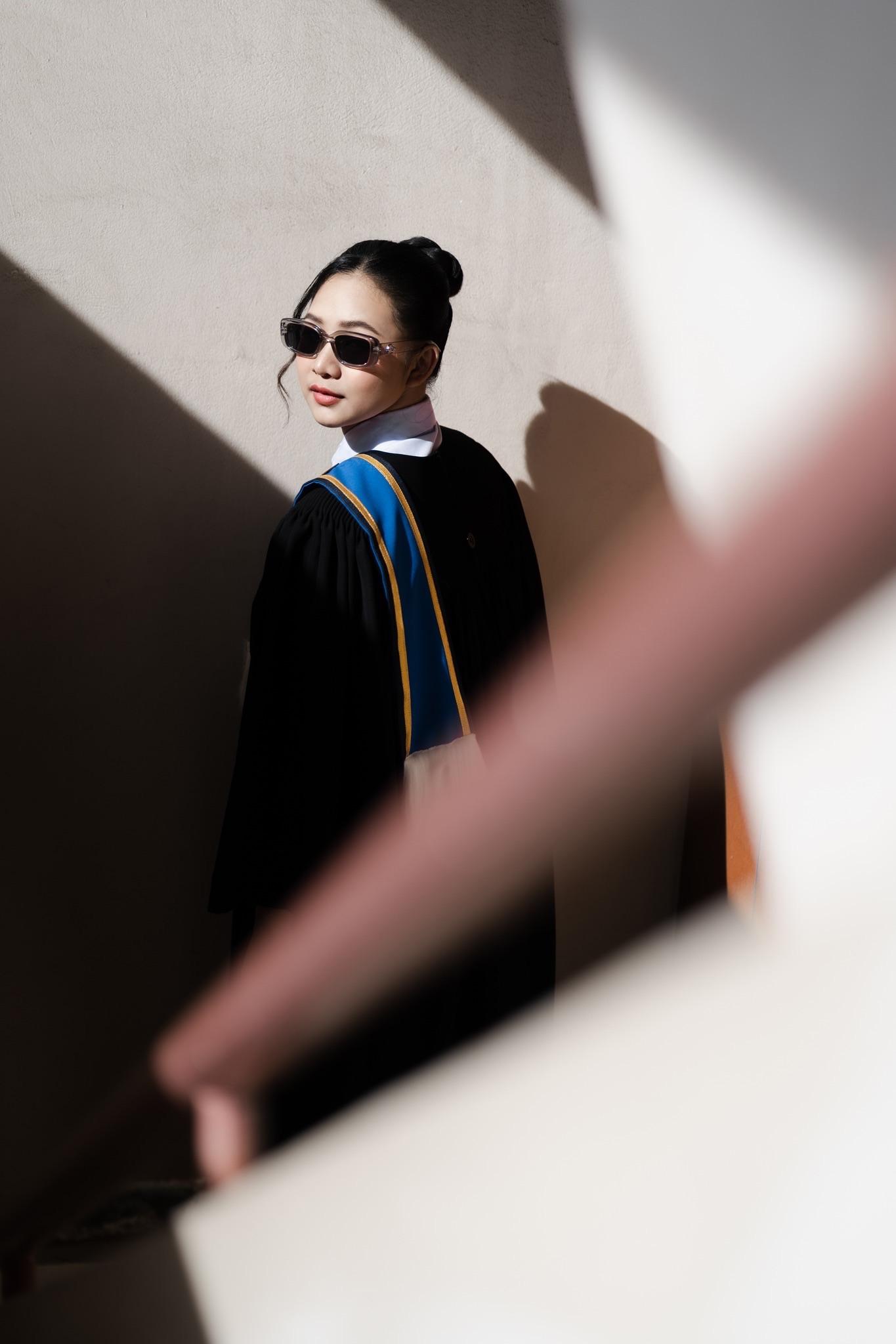 ผลงานรับปริญญา มหาวิทยาลัยรัตนบัณฑิต โดย NightxStudio ภาพที่ 4