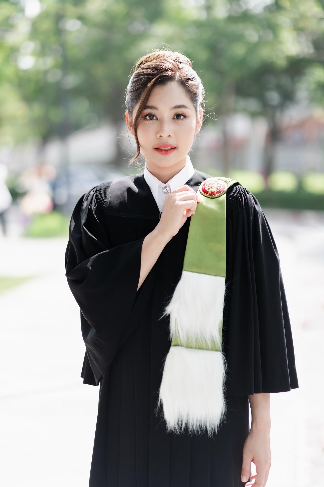 ผลงานรับปริญญา มหาวิทยาลัยธรรมศาสตร์ โดย NightxStudio ภาพที่ 8