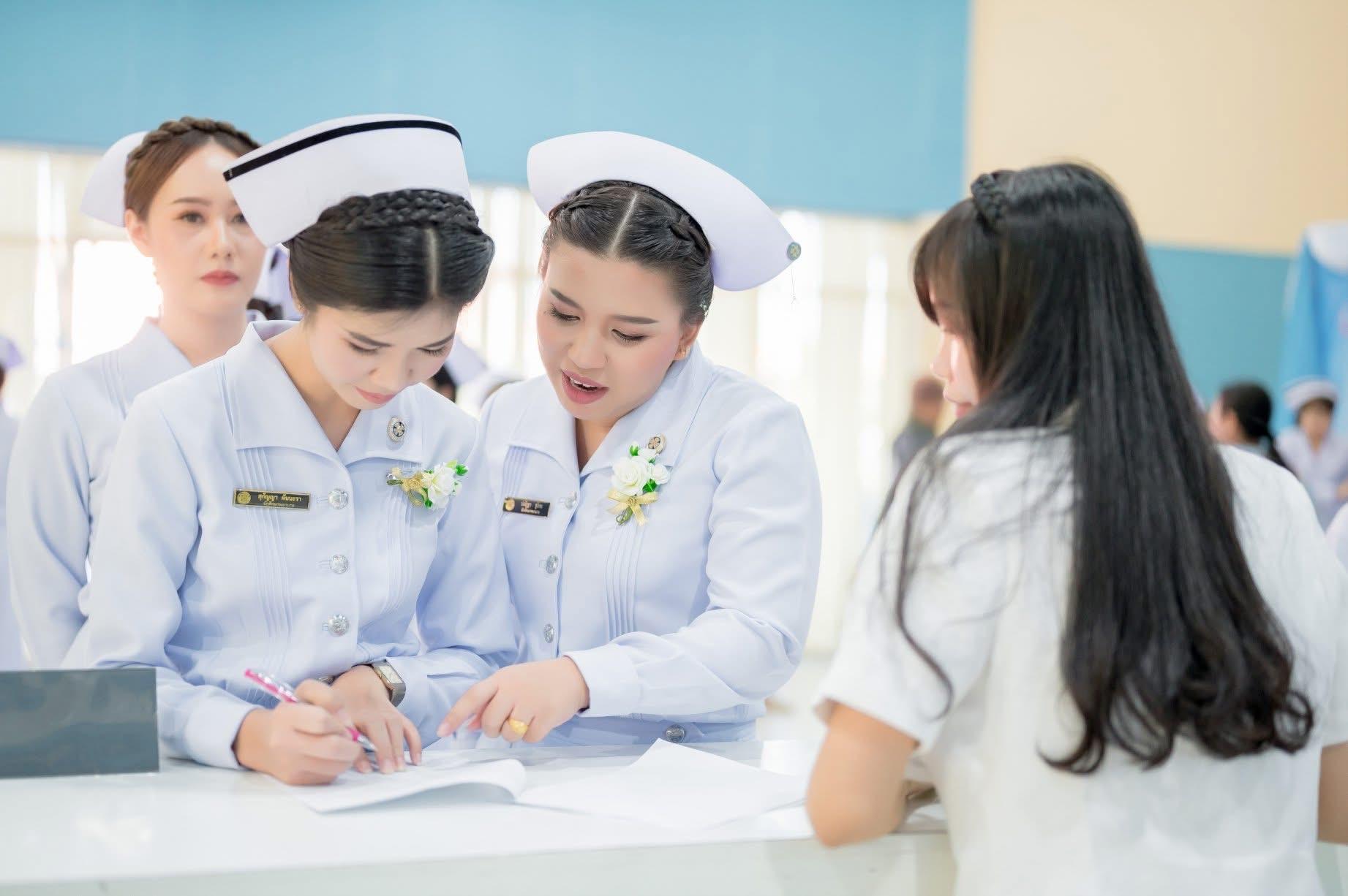 ผลงานรับปริญญา มหาวิทยาลัยนานาชาติเซนต์เทเรซา โดย Miizephoto ภาพที่ 16