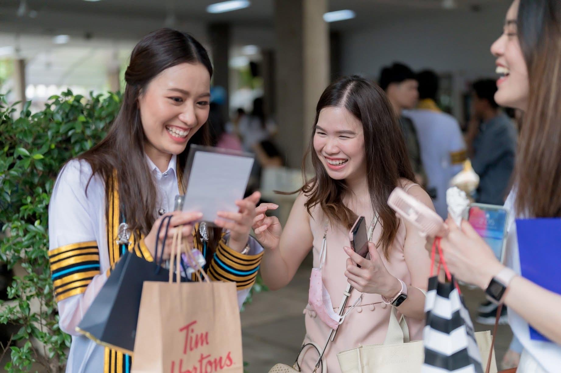 ผลงานรับปริญญา จุฬาลงกรณ์มหาวิทยาลัย โดย Miizephoto ภาพที่ 9