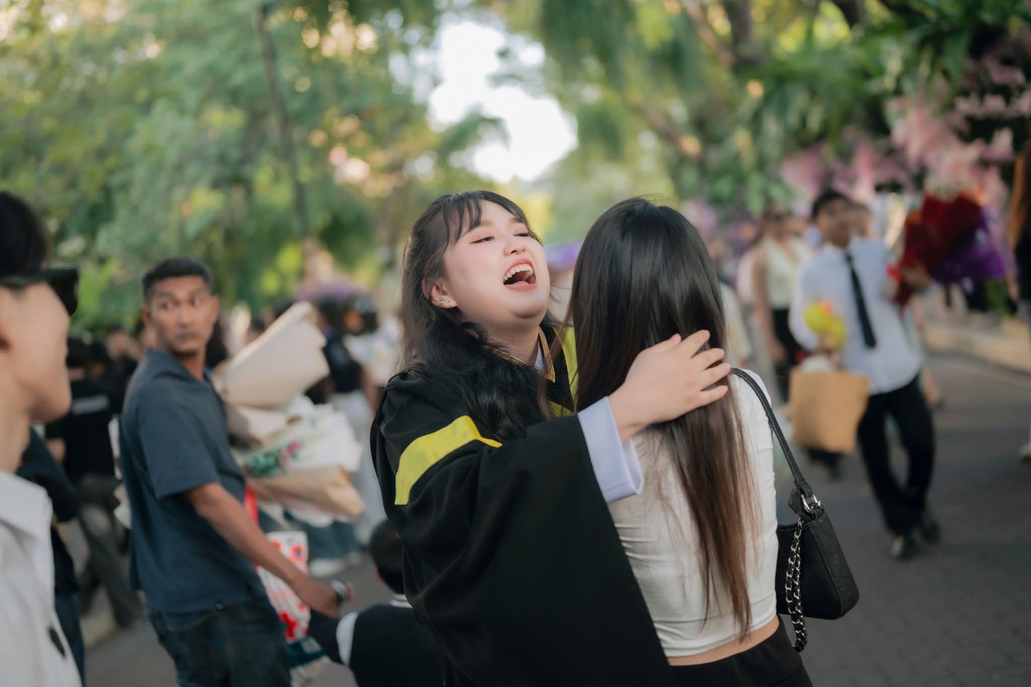 ผลงานรับปริญญา มหาวิทยาลัยธุรกิจบัณฑิตย์ โดย Miizephoto ภาพที่ 3