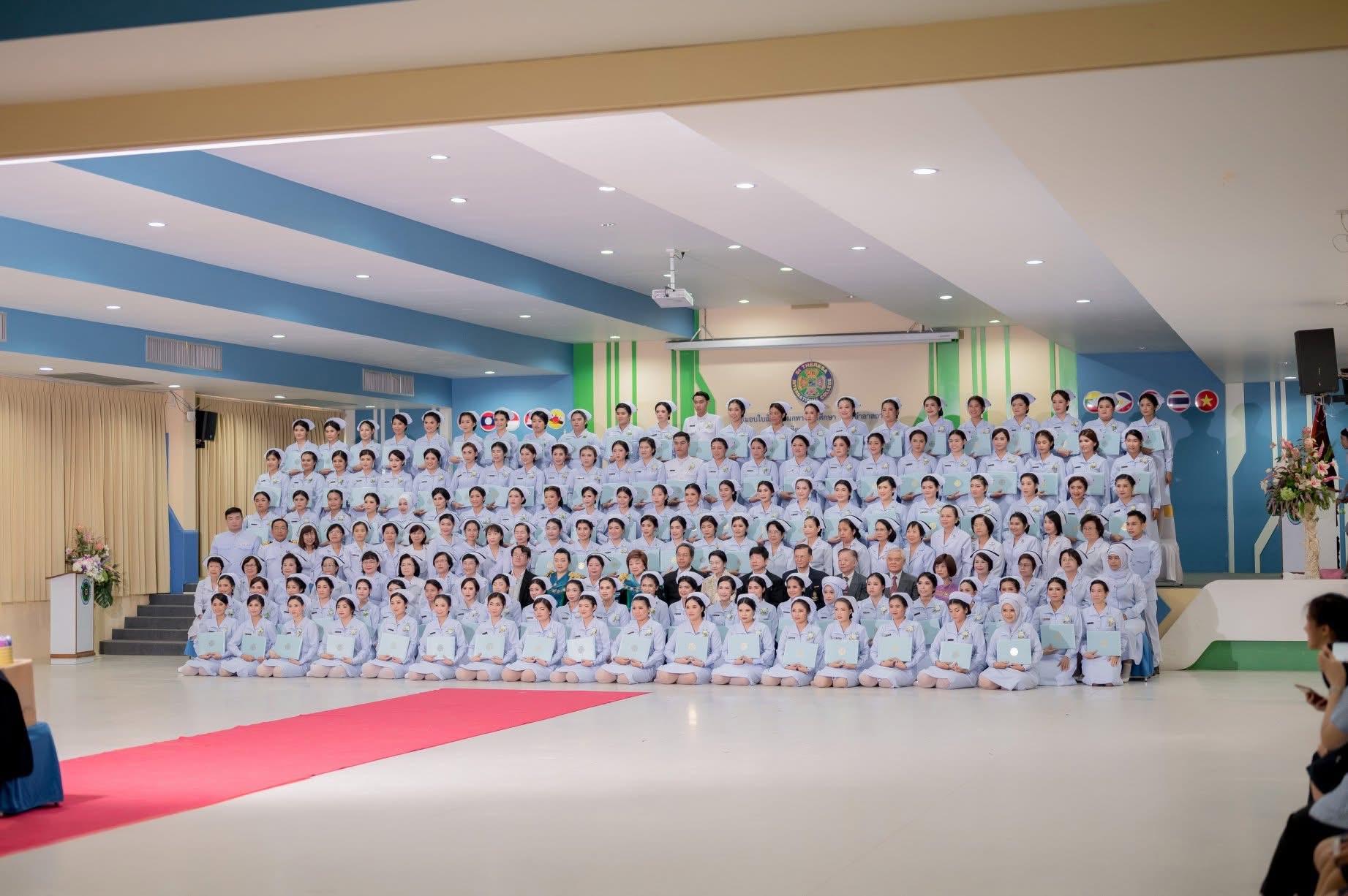 ผลงานรับปริญญา มหาวิทยาลัยนานาชาติเซนต์เทเรซา โดย Miizephoto ภาพที่ 19