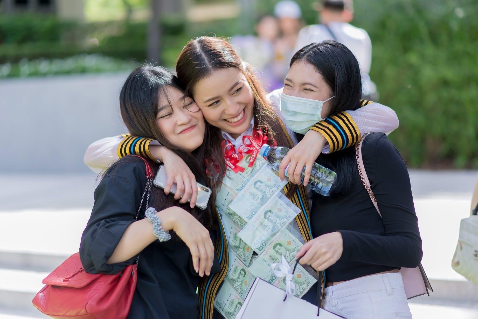 ผลงานรับปริญญา จุฬาลงกรณ์มหาวิทยาลัย โดย Miizephoto ภาพที่ 11