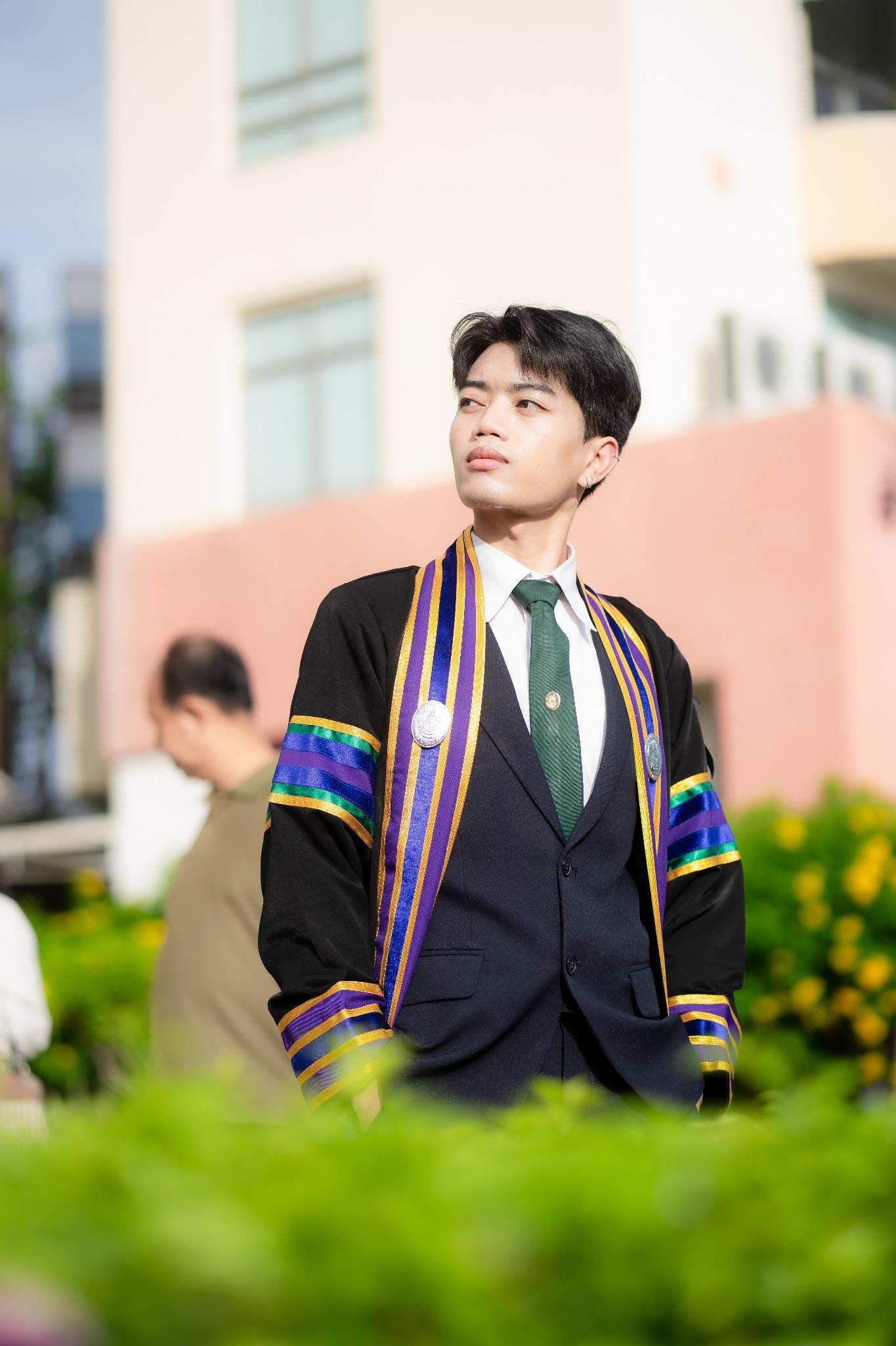 ผลงานรับปริญญา โดย Twenty Four Gallery ภาพที่ 8