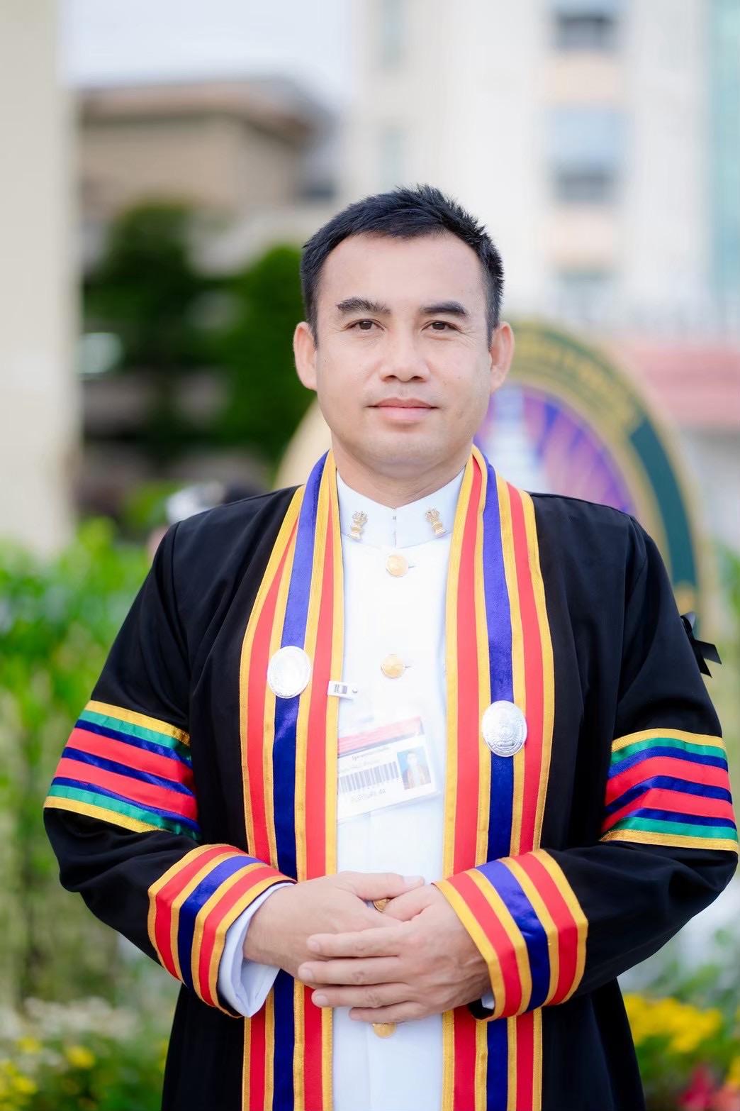 ผลงานรับปริญญา โดย Twenty Four Gallery ภาพที่ 10