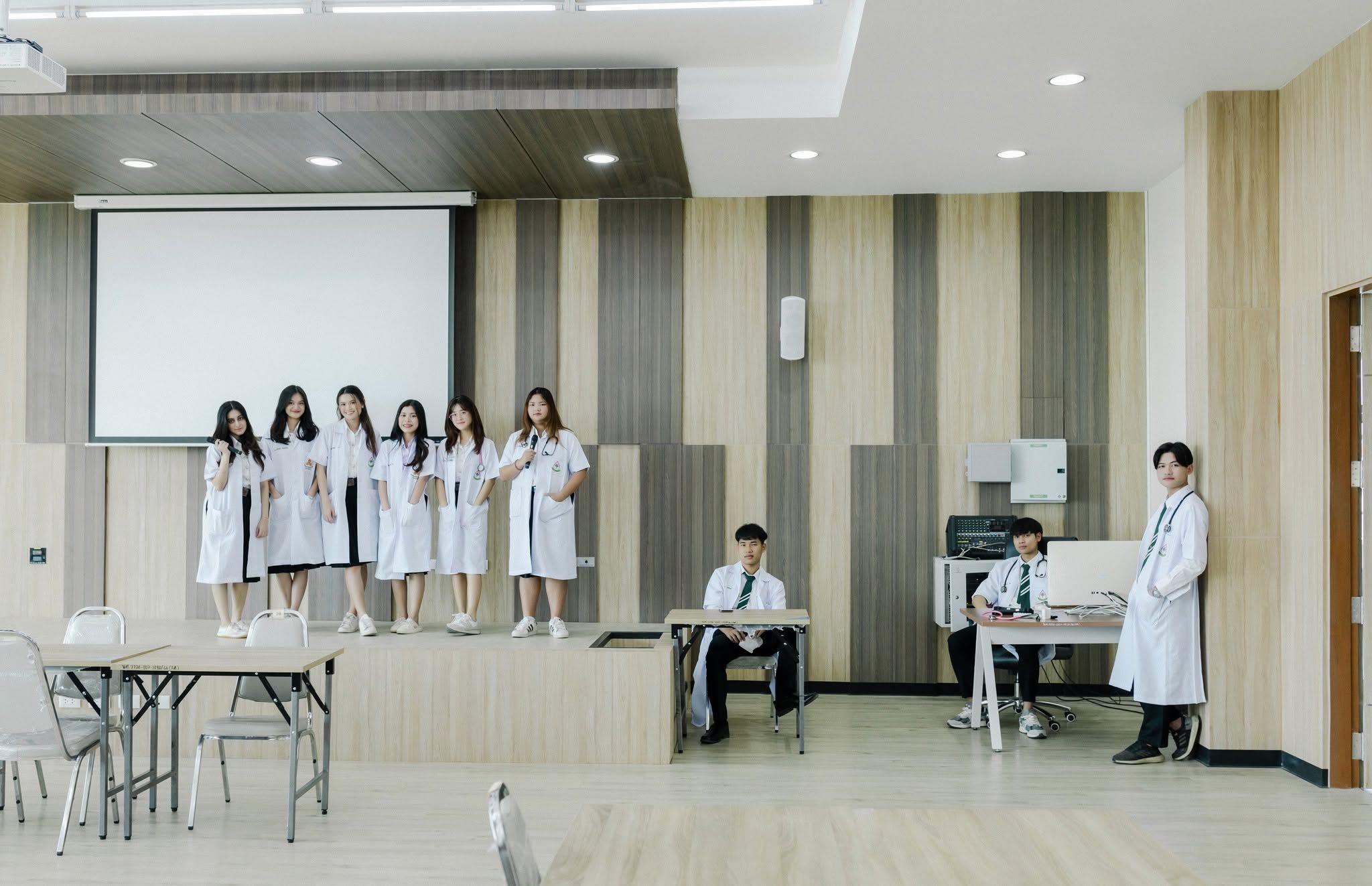 ผลงานรับปริญญา มหาวิทยาลัยอุบลราชธานี โดย อ่อนด๋อย Studee Photograph ภาพที่ 14
