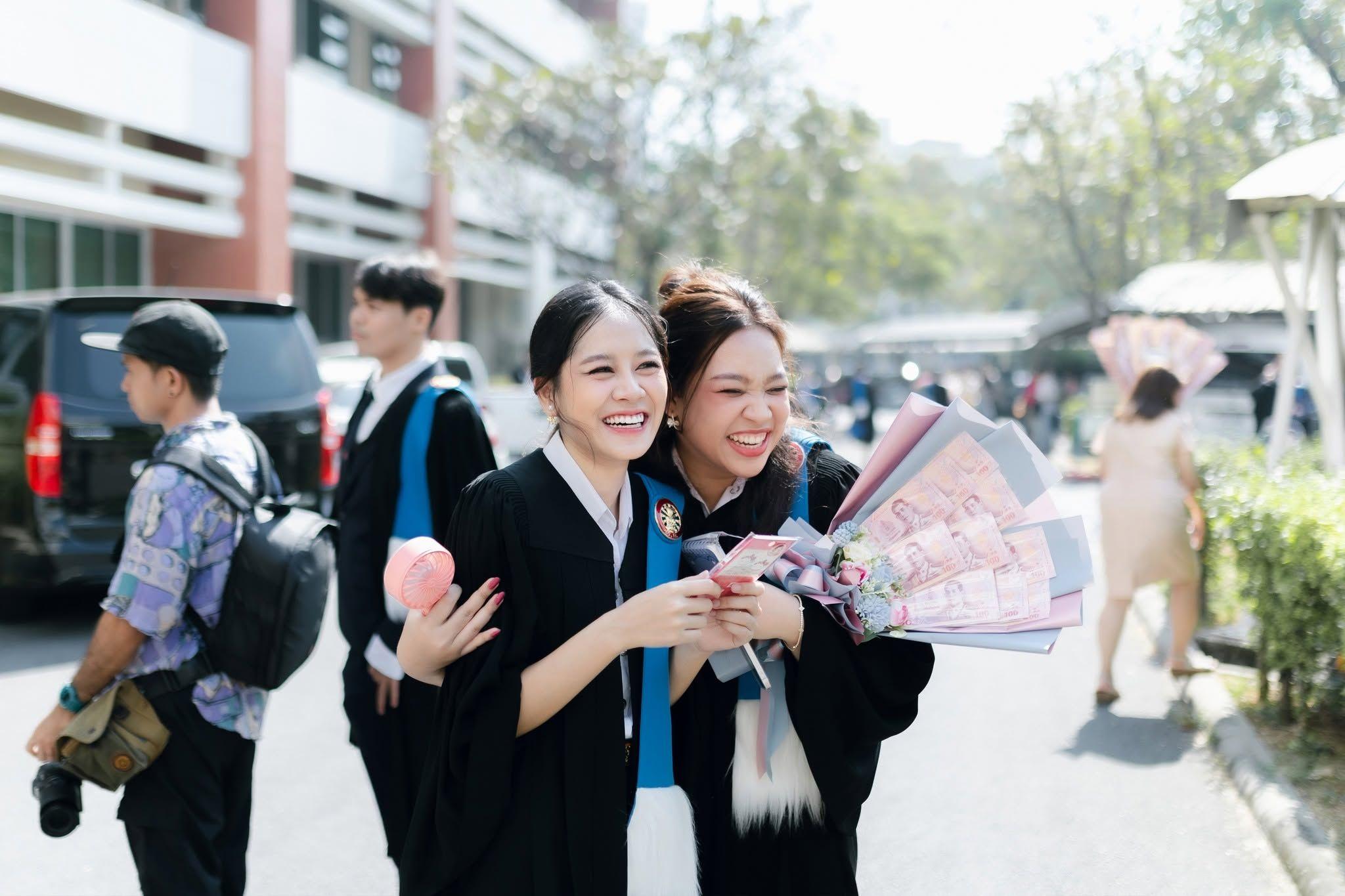 ผลงานรับปริญญา โดย อ่อนด๋อย Studee Photograph ภาพที่ 4