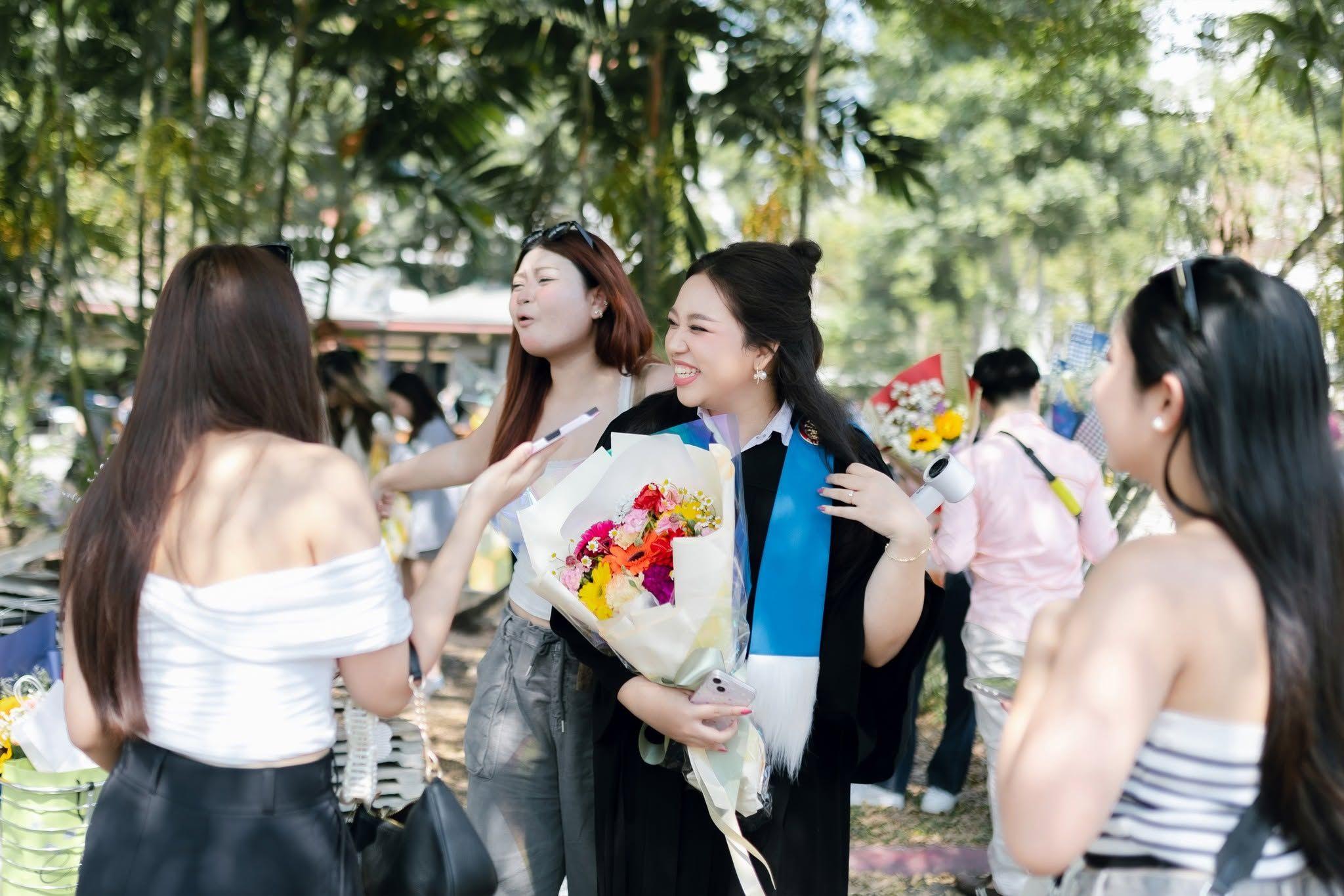 ผลงานรับปริญญา มหาวิทยาลัยธรรมศาสตร์ โดย อ่อนด๋อย Studee Photograph ภาพที่ 10