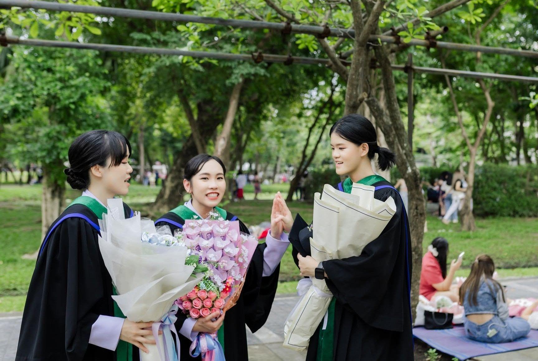 ผลงานรับปริญญา มหาวิทยาลัยมหิดล โดย อ่อนด๋อย Studee Photograph ภาพที่ 12