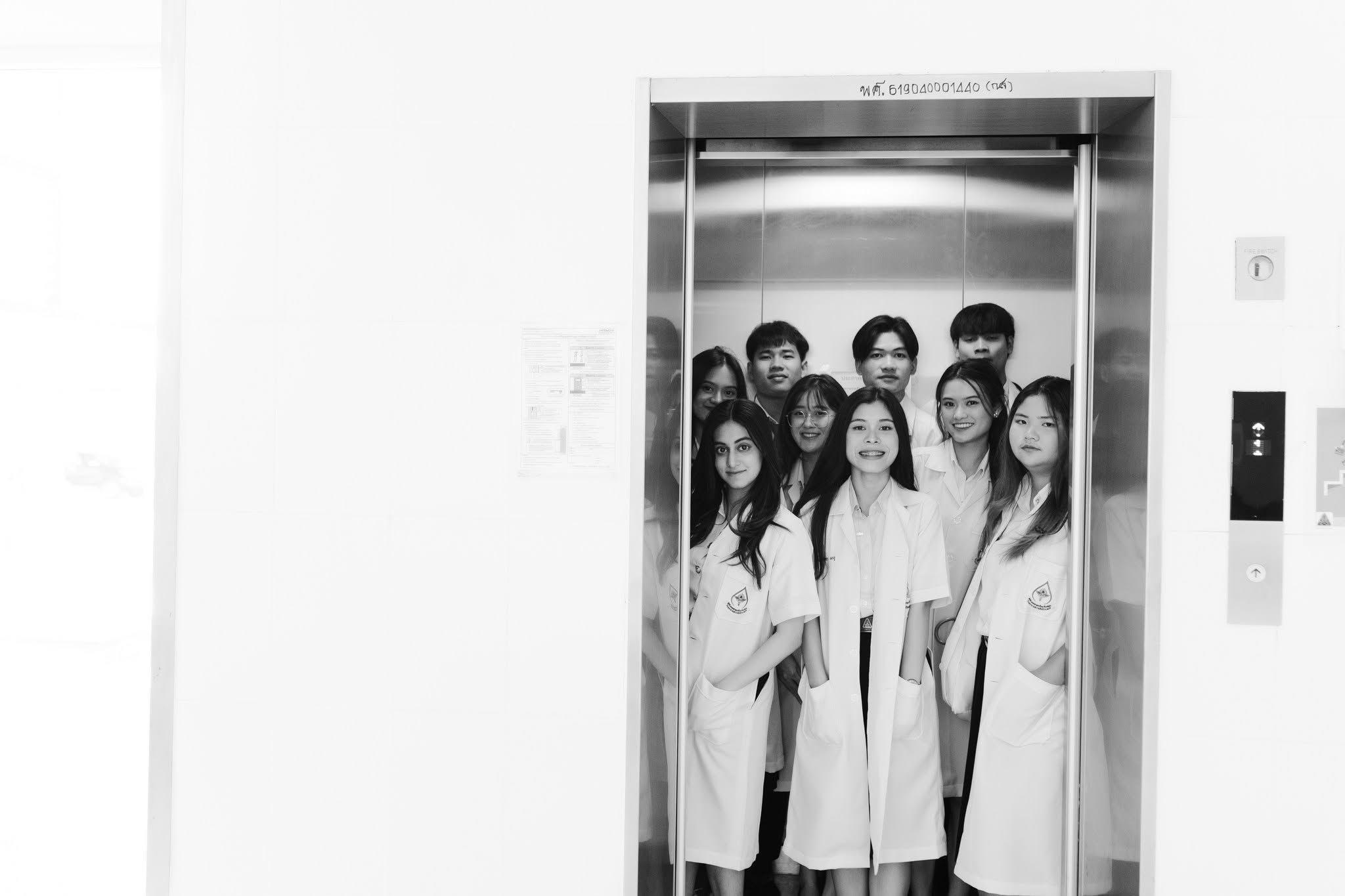 ผลงานรับปริญญา มหาวิทยาลัยอุบลราชธานี โดย อ่อนด๋อย Studee Photograph ภาพที่ 18