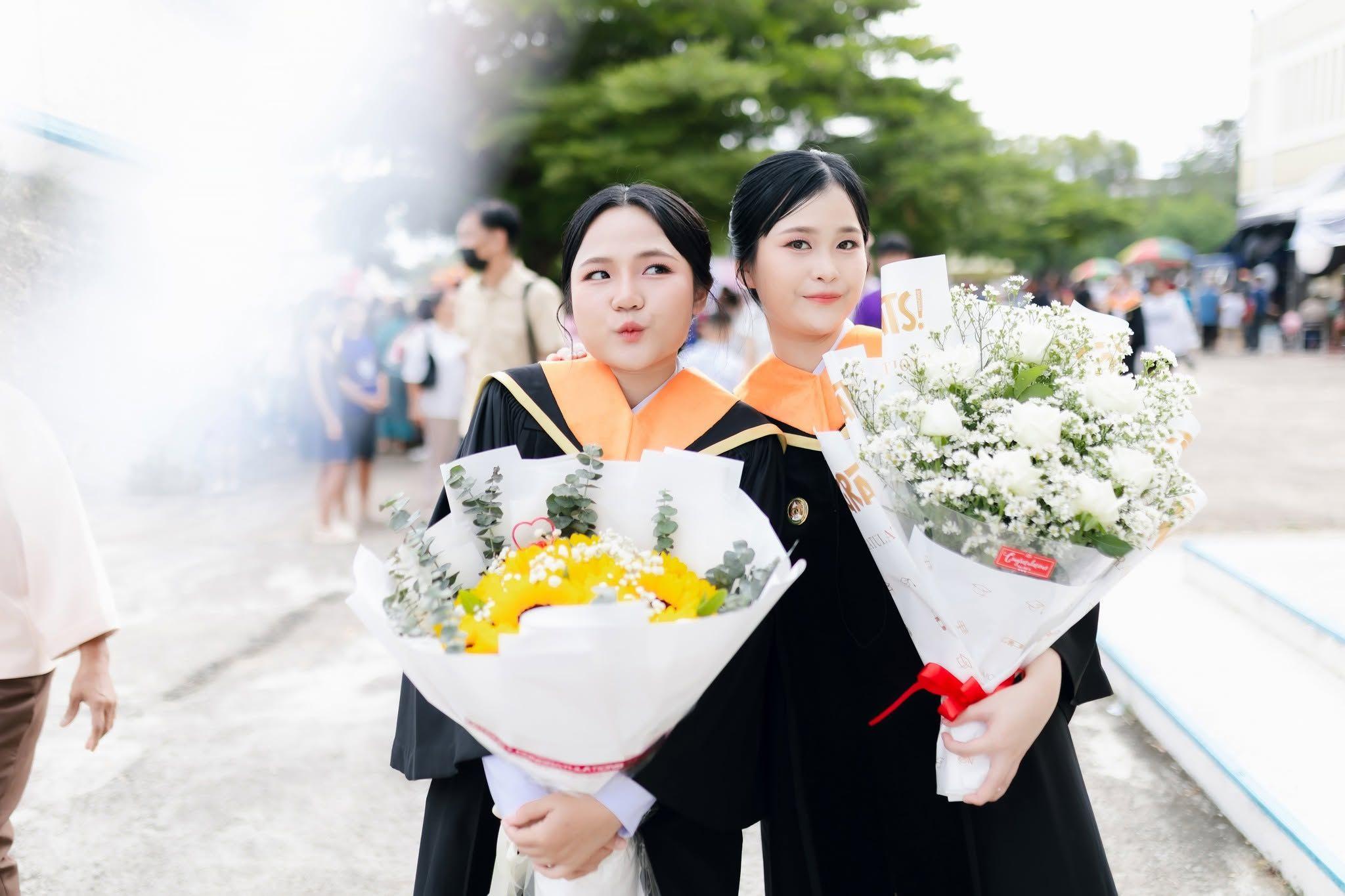 ผลงานรับปริญญา มหาวิทยาลัยราชภัฏร้อยเอ็ด โดย อ่อนด๋อย Studee Photograph ภาพที่ 11