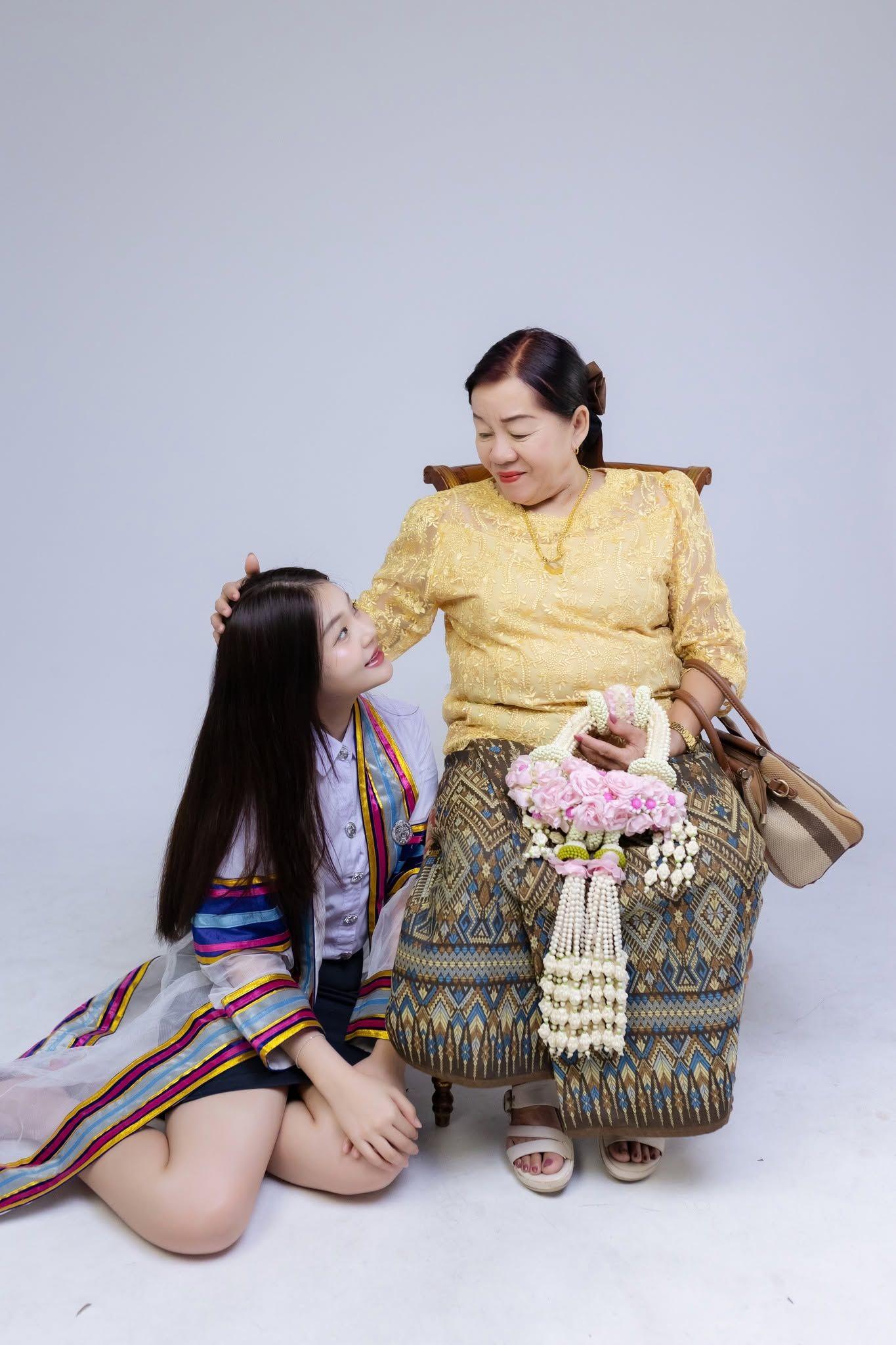 ผลงานรับปริญญา มหาวิทยาลัยราชภัฏอุบลราชธานี โดย อ่อนด๋อย Studee Photograph ภาพที่ 12