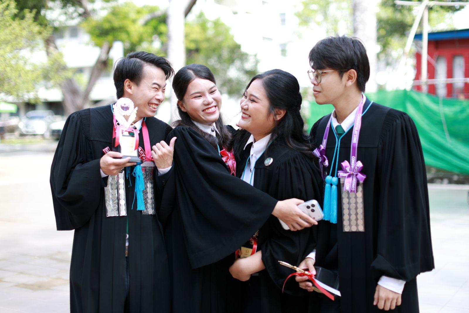 ผลงานรับปริญญา มหาวิทยาลัยเกษตรศาสตร์ โดย Onemore.Pics.Thailand ภาพที่ 4