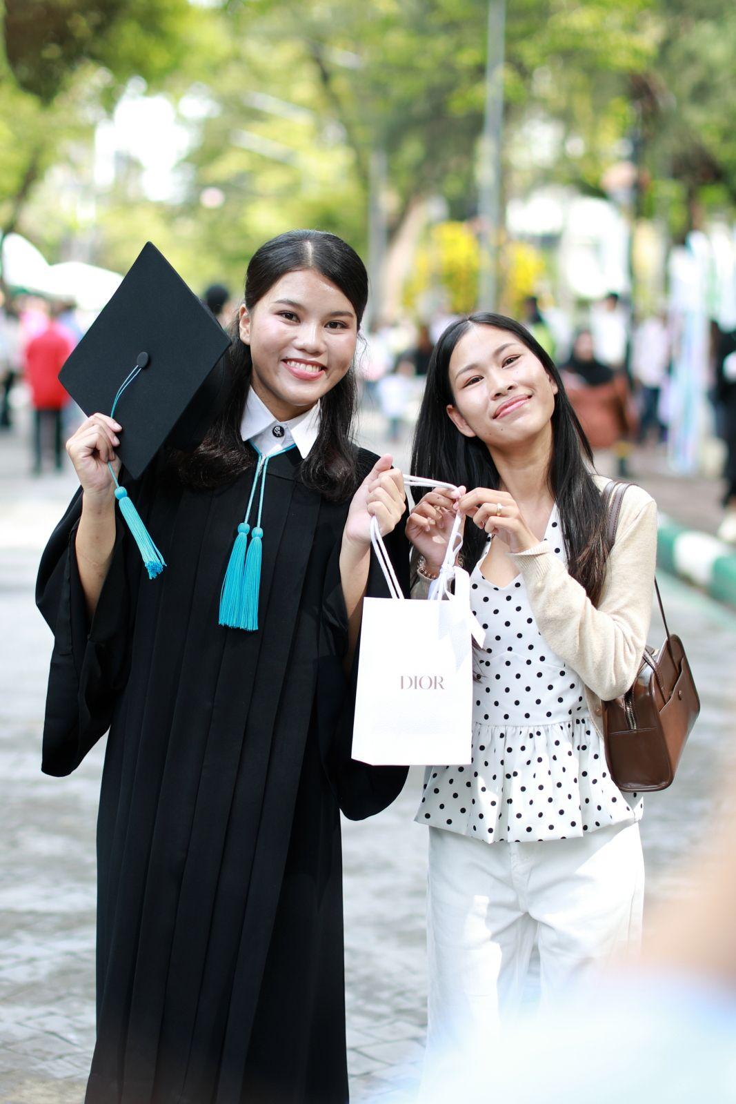 ผลงานรับปริญญา มหาวิทยาลัยเกษตรศาสตร์ โดย Onemore.Pics.Thailand ภาพที่ 9