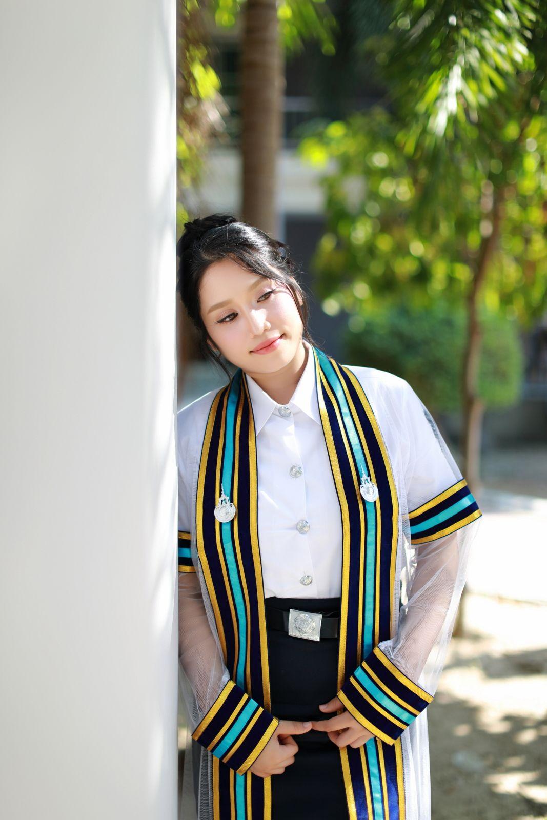 ผลงานรับปริญญา มหาวิทยาลัยเทคโนโลยีราชมงคลรัตนโกสินทร์ โดย Onemore.Pics.Thailand ภาพที่ 3