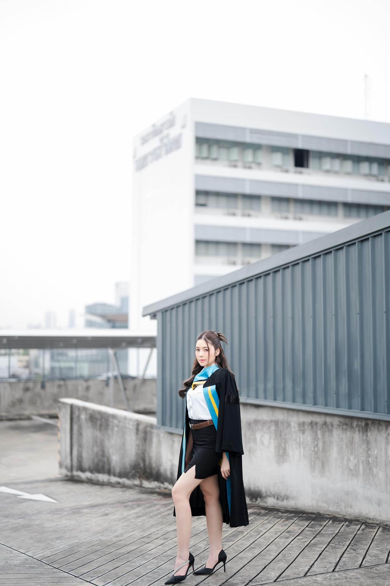 ผลงานรับปริญญา มหาวิทยาลัยหอการค้าไทย โดย Photanae ภาพที่ 2