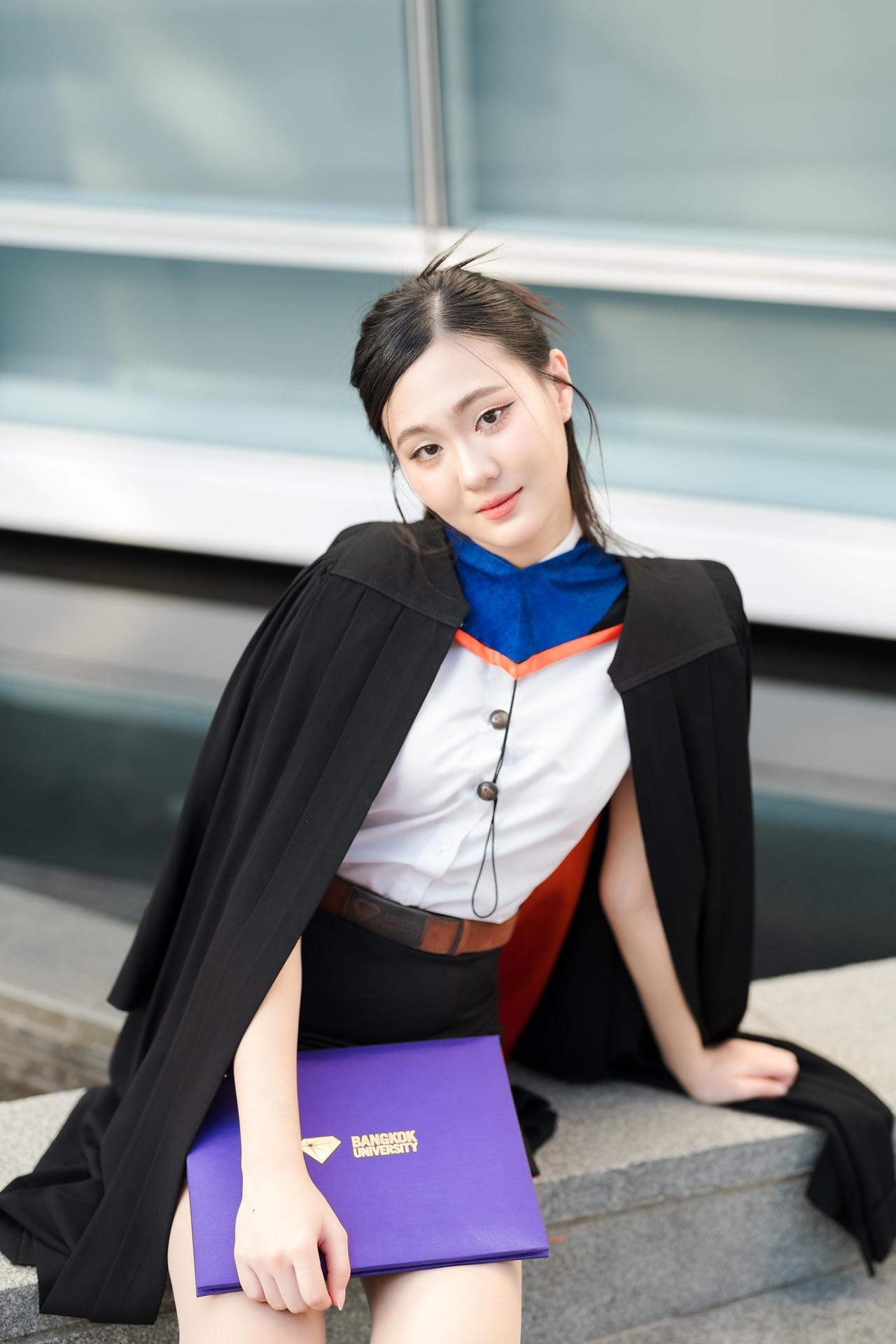 ผลงานรับปริญญา มหาวิทยาลัยกรุงเทพ โดย Photanae ภาพที่ 1