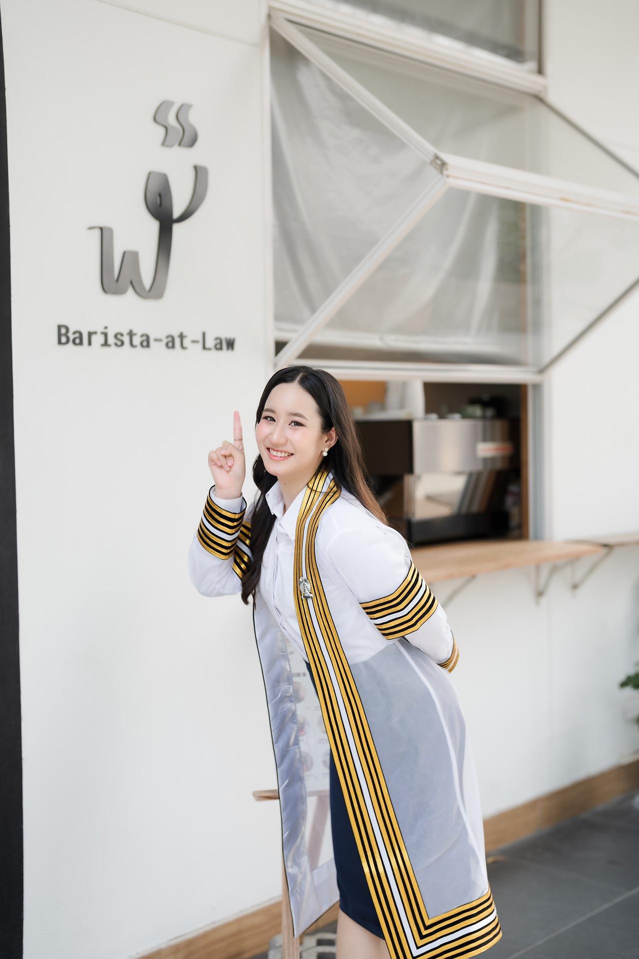 ผลงานรับปริญญา จุฬาลงกรณ์มหาวิทยาลัย โดย Photanae ภาพที่ 9