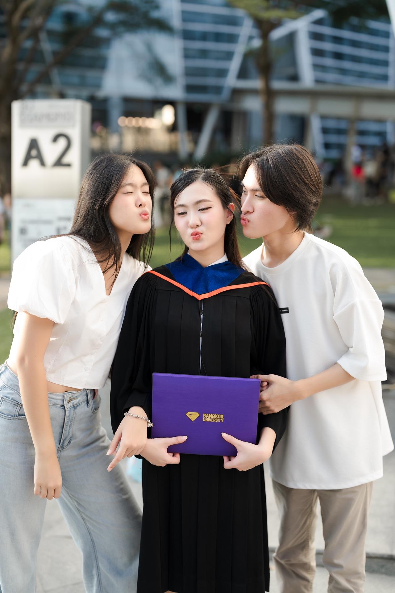 ผลงานรับปริญญา มหาวิทยาลัยกรุงเทพ โดย Photanae ภาพที่ 10