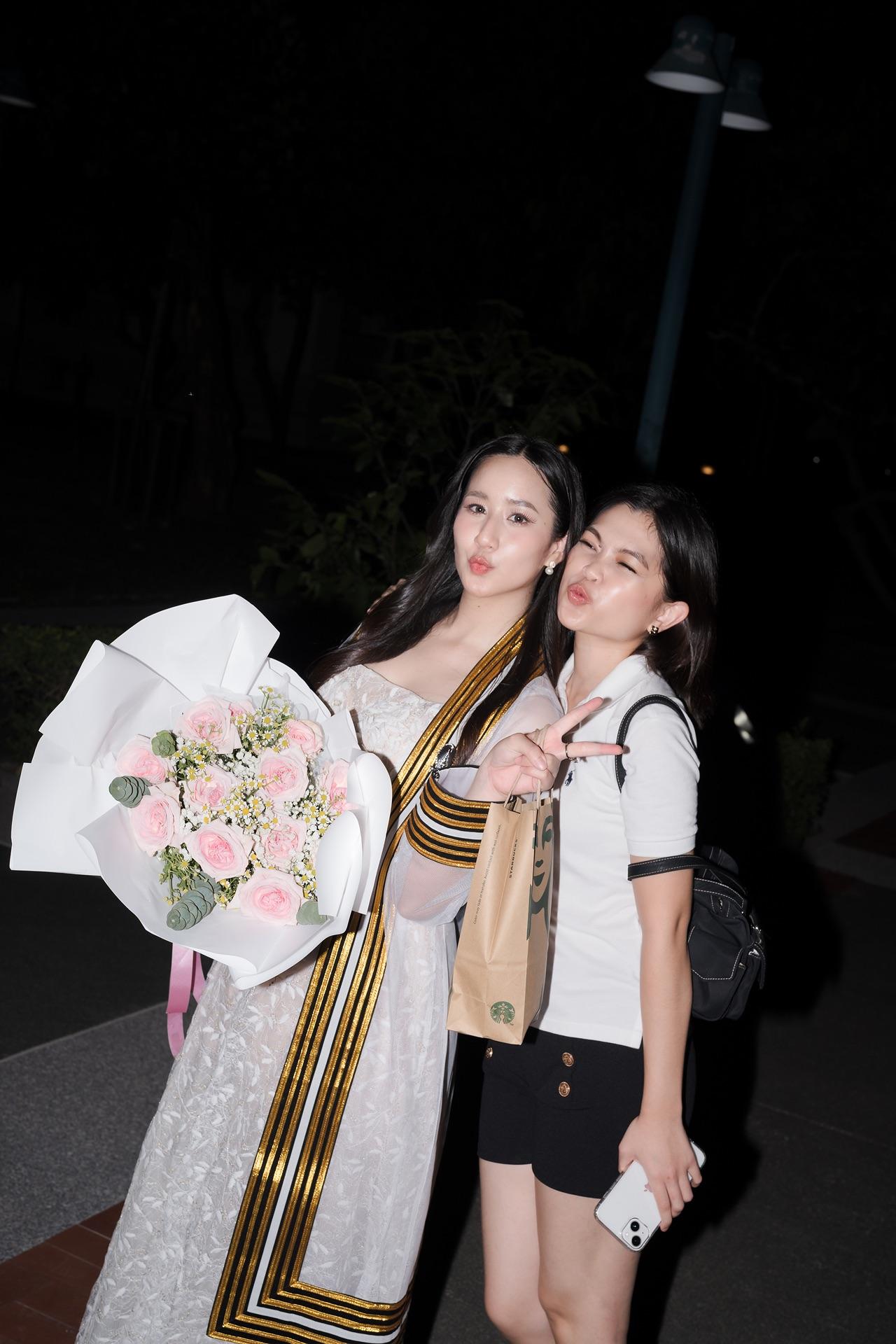 ผลงานรับปริญญา จุฬาลงกรณ์มหาวิทยาลัย โดย Photanae ภาพที่ 16