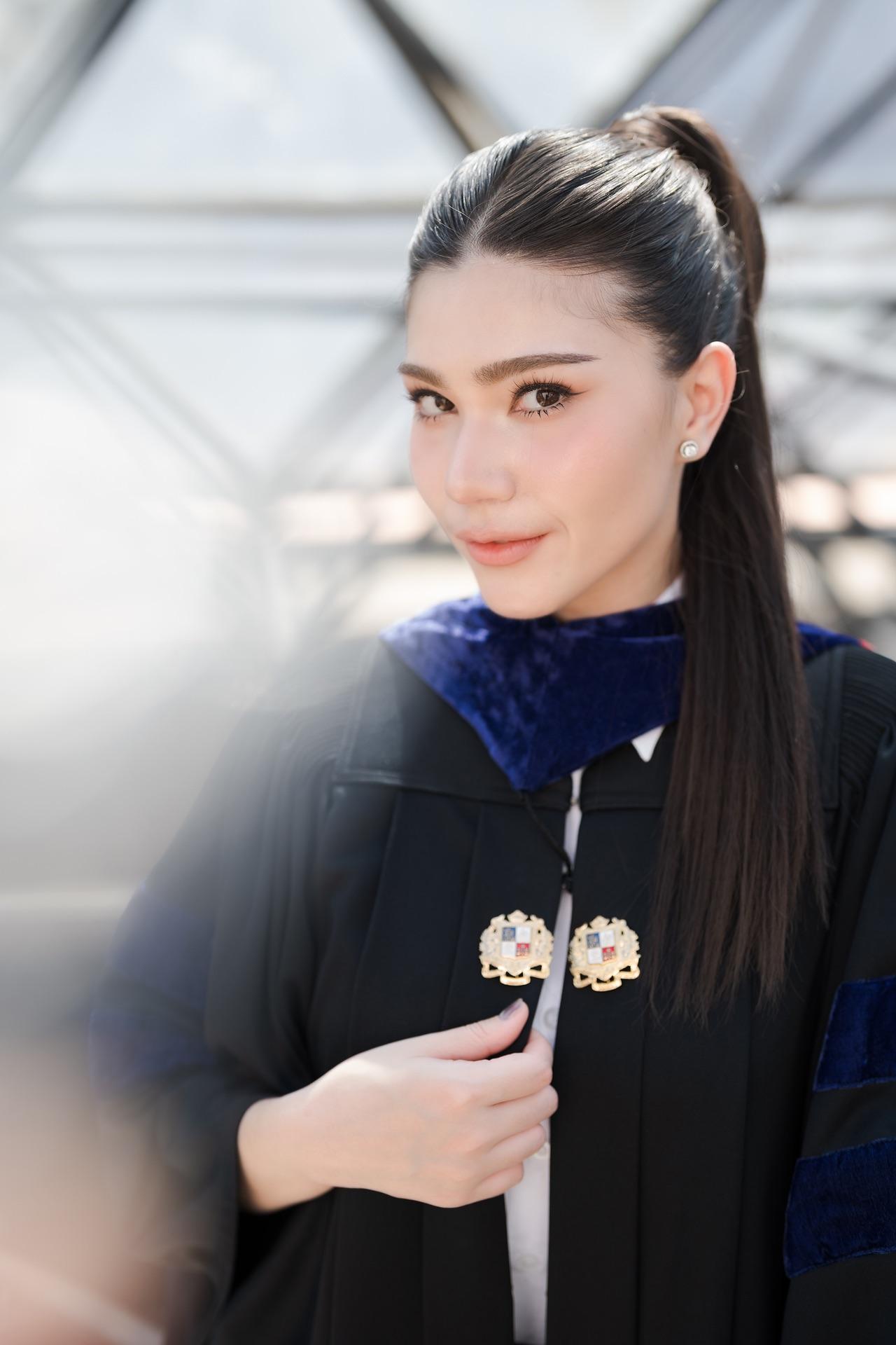 ผลงานรับปริญญา มหาวิทยาลัยอัสสัมชัญ โดย Photanae ภาพที่ 1