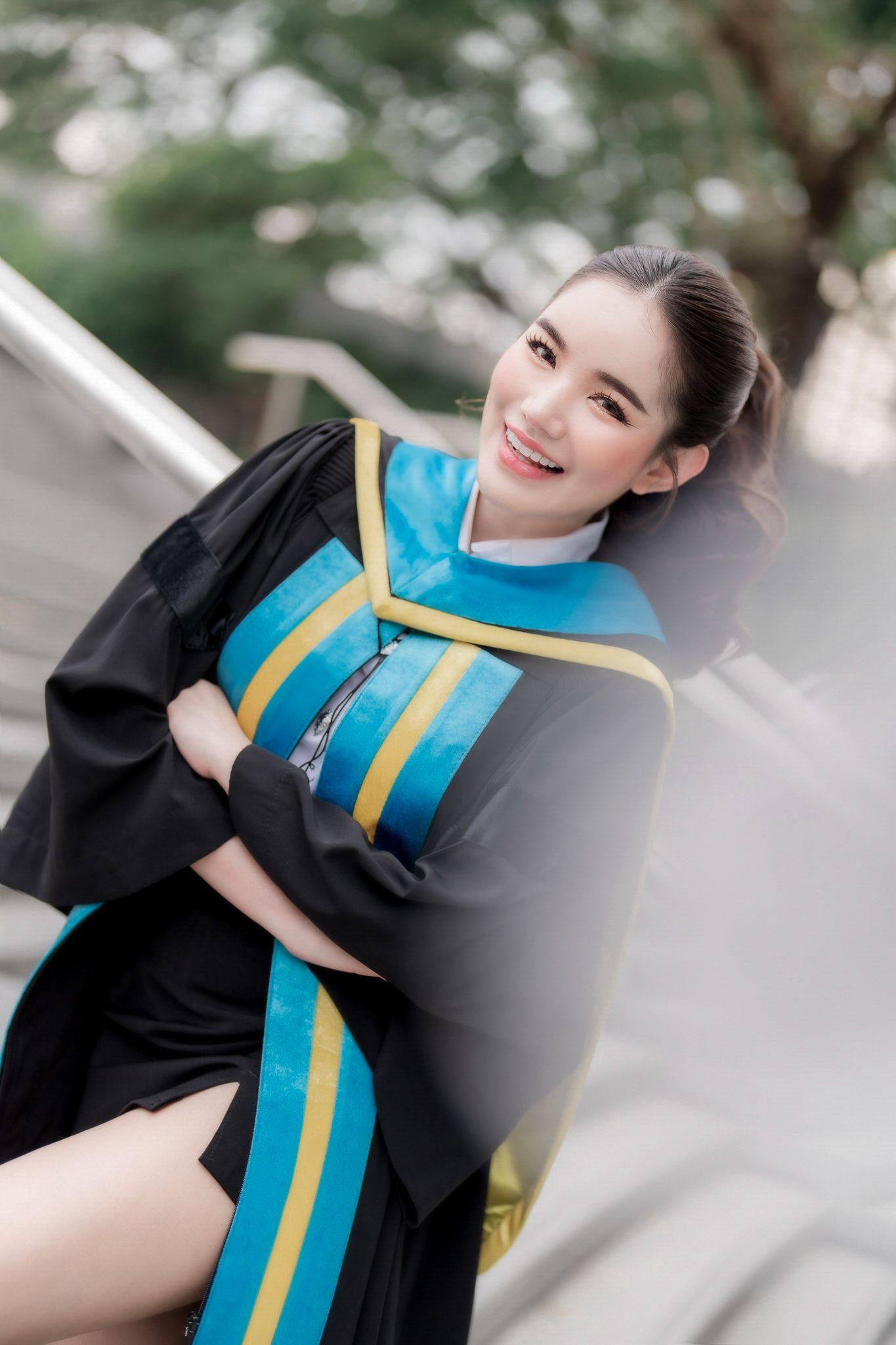 ผลงานรับปริญญา มหาวิทยาลัยหอการค้าไทย โดย Lucky Foto ช่างภาพรับปริญญา ภาพที่ 1