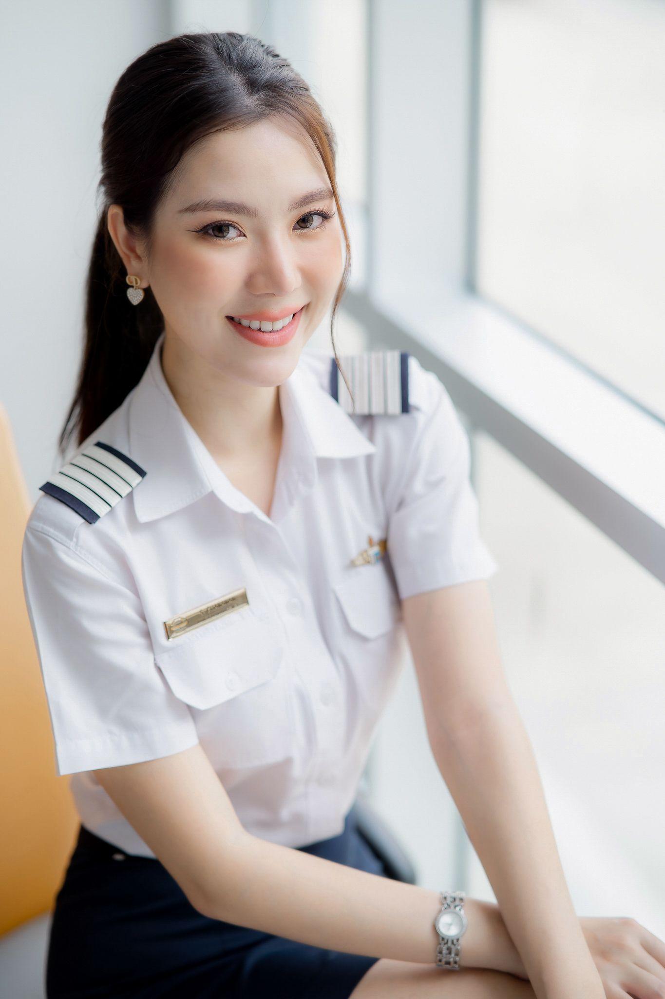ผลงานรับปริญญา สถาบันการบินพลเรือน โดย Lucky Foto ช่างภาพรับปริญญา ภาพที่ 4