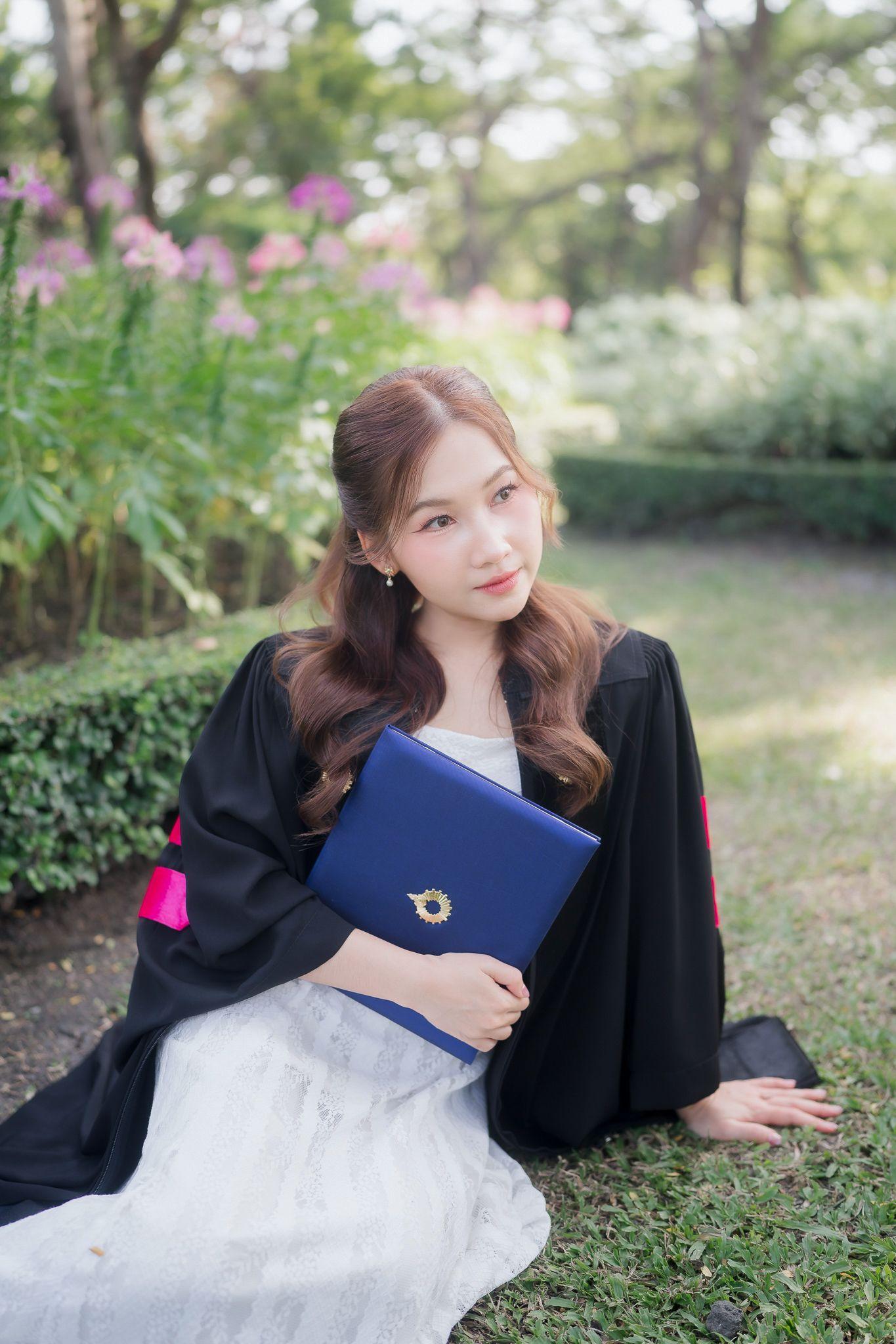 ผลงานรับปริญญา มหาวิทยาลัยรังสิต โดย Lucky Foto ช่างภาพรับปริญญา ภาพที่ 9