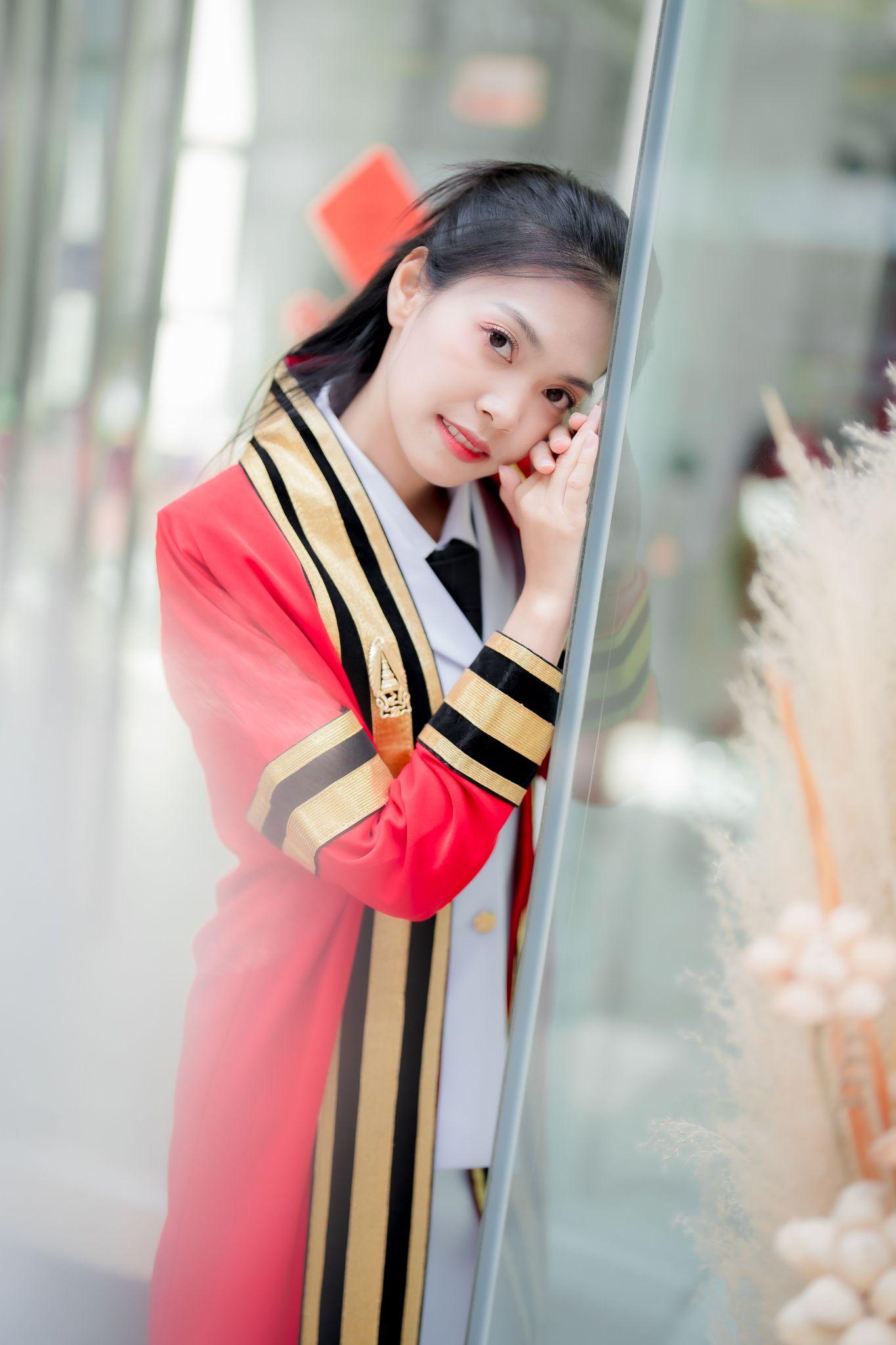 ผลงานรับปริญญา มหาวิทยาลัยเทคโนโลยีพระจอมเกล้าธนบุรี โดย Lucky Foto ช่างภาพรับปริญญา ภาพที่ 3