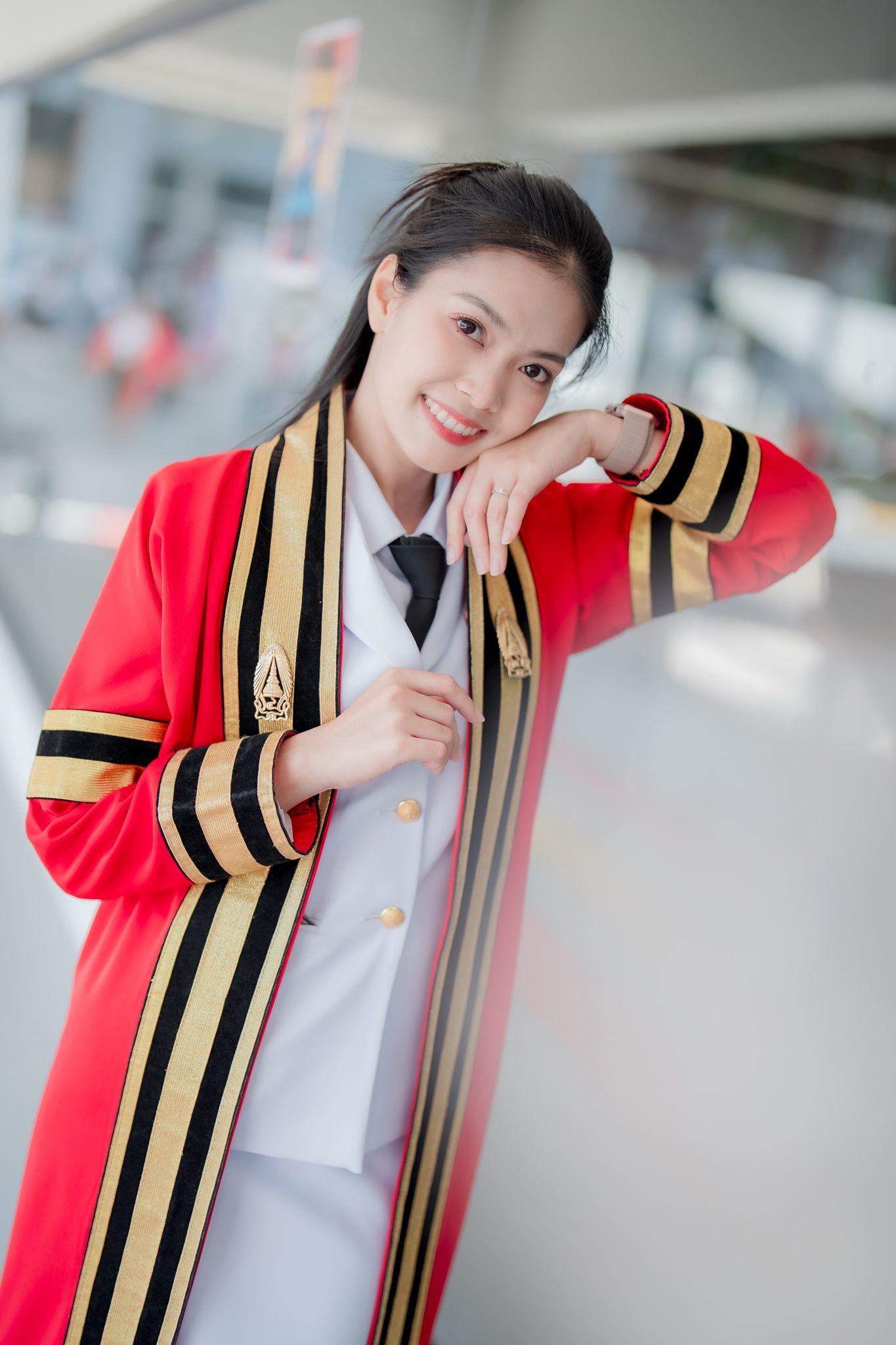ผลงานรับปริญญา มหาวิทยาลัยเทคโนโลยีพระจอมเกล้าธนบุรี โดย Lucky Foto ช่างภาพรับปริญญา ภาพที่ 11