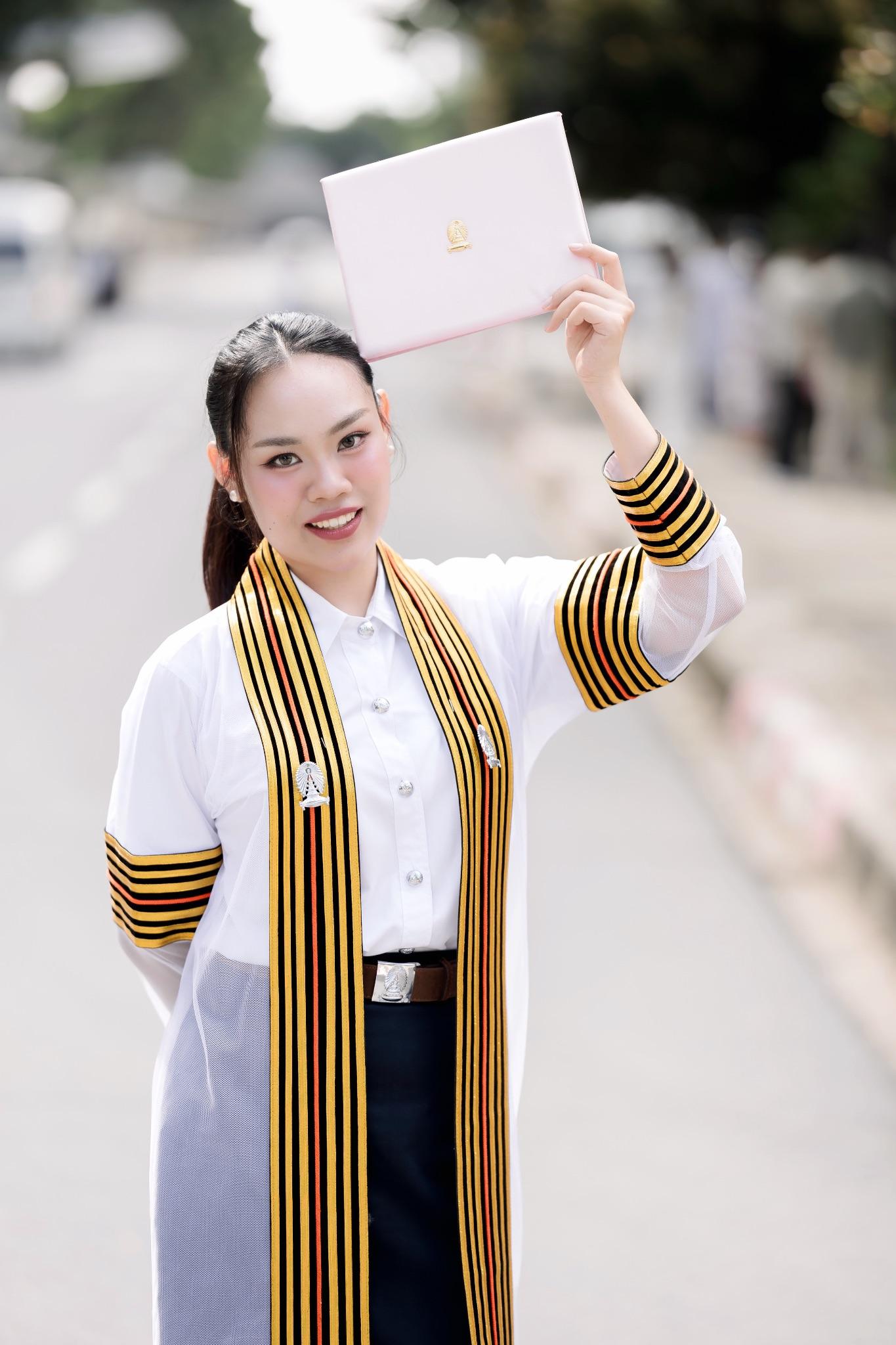 ผลงานรับปริญญา จุฬาลงกรณ์มหาวิทยาลัย โดย SN_Photo ภาพที่ 4