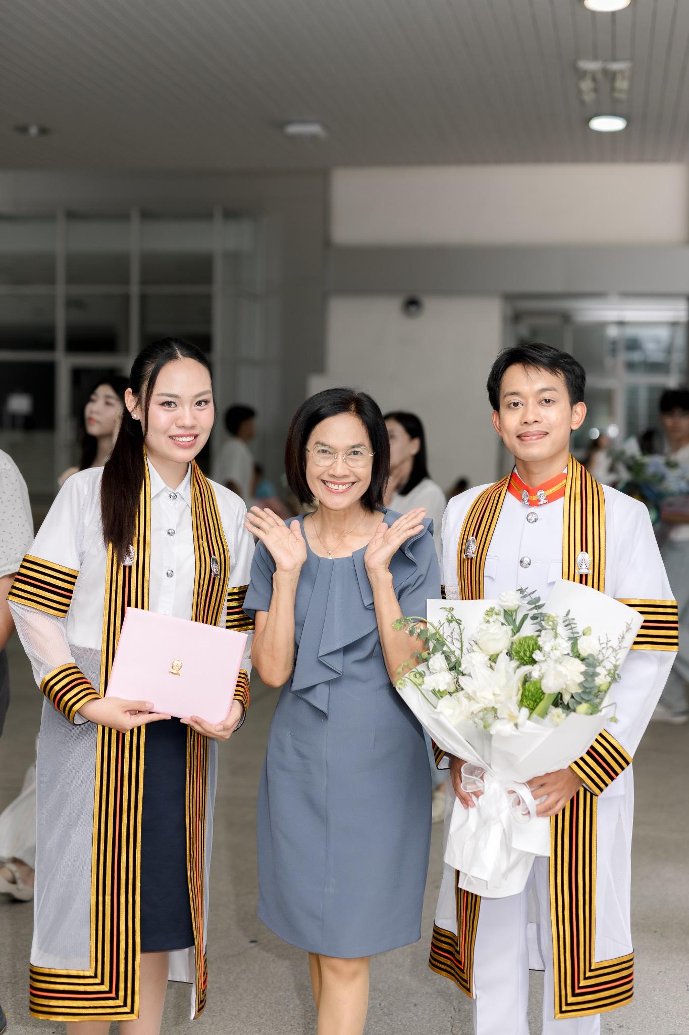 ผลงานรับปริญญา จุฬาลงกรณ์มหาวิทยาลัย โดย SN_Photo ภาพที่ 13