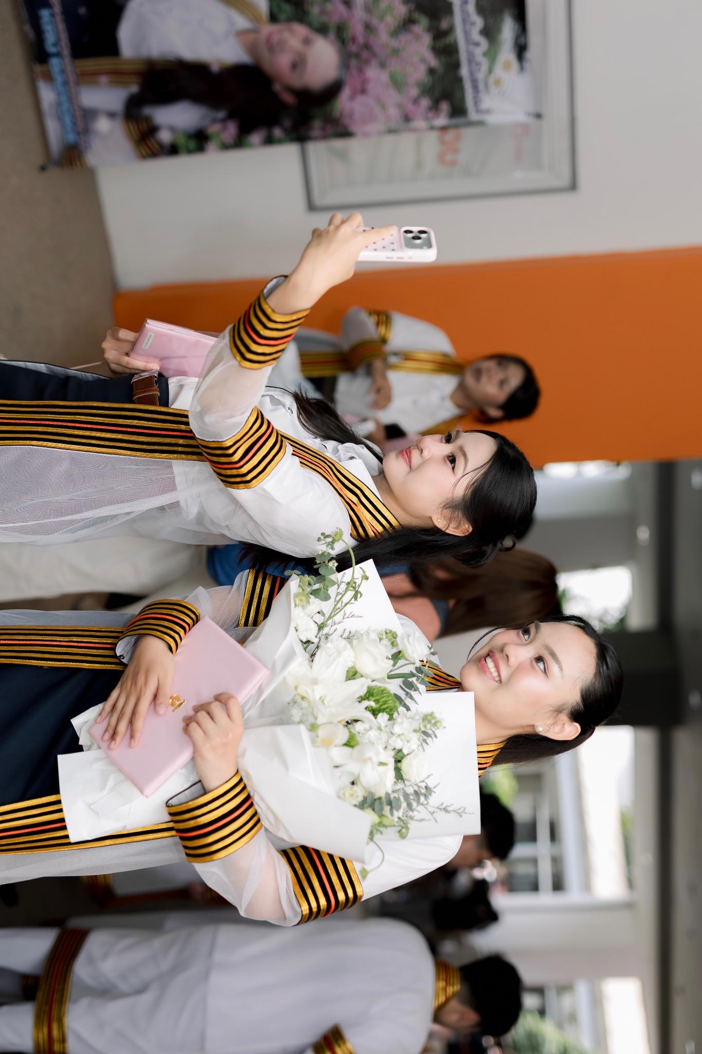 ผลงานรับปริญญา จุฬาลงกรณ์มหาวิทยาลัย โดย SN_Photo ภาพที่ 19