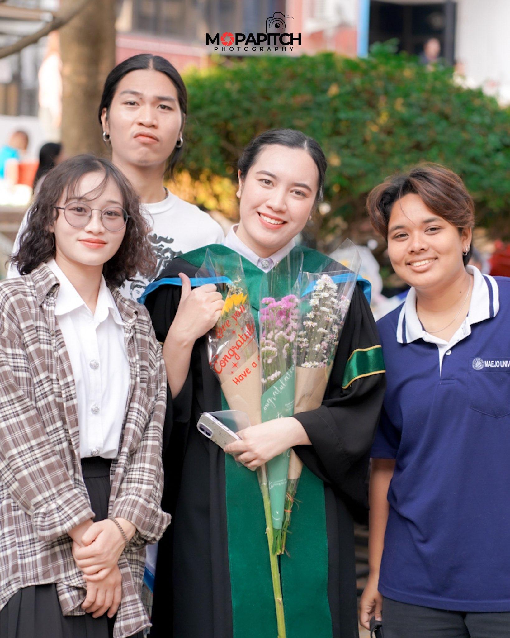 ผลงานรับปริญญา มหาวิทยาลัยแม่โจ้ โดย Mo Papitch ภาพที่ 12